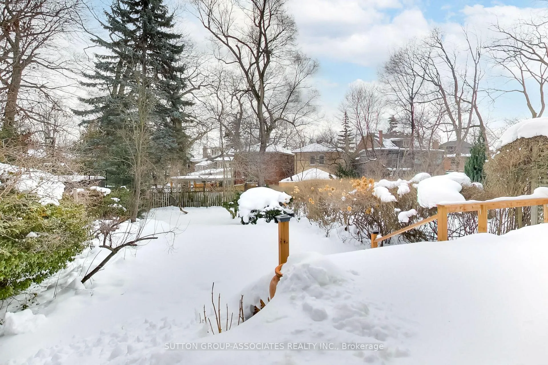 Photo 2 of 27 Tyrrel Avenue, Toronto, Wychwood — HOMEH