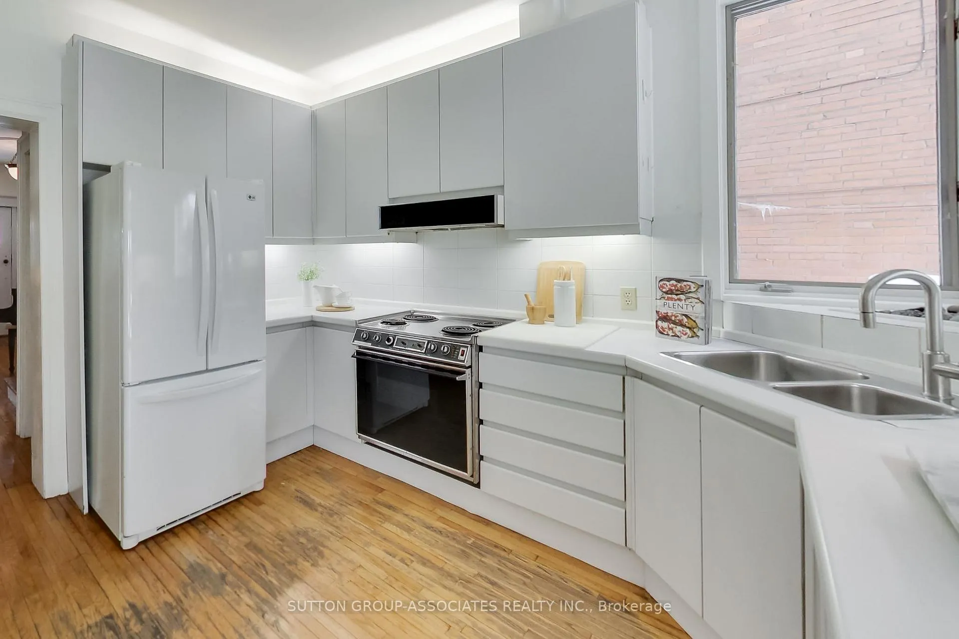 Photo 16 of 27 Tyrrel Avenue, Toronto, Wychwood — HOMEH