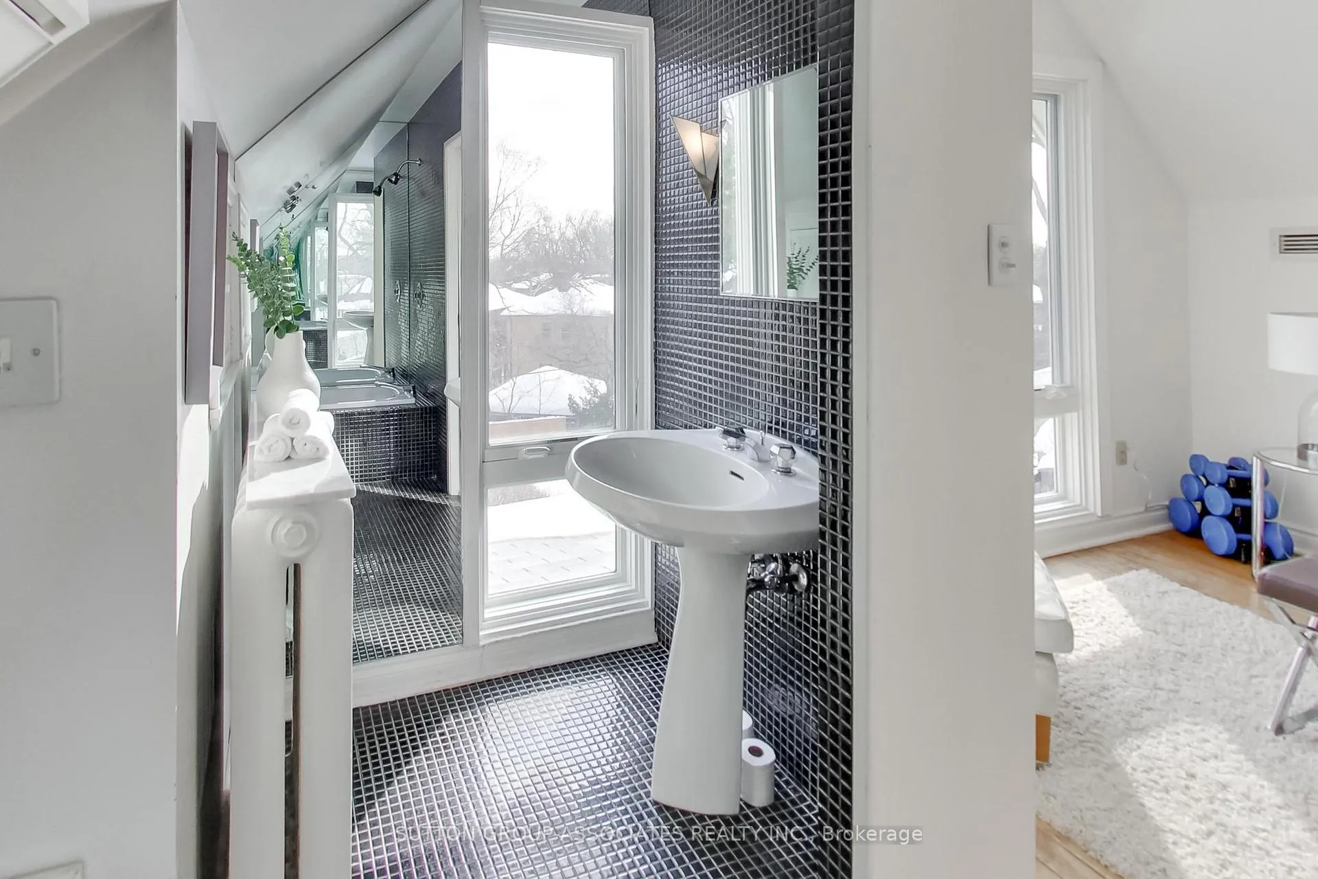 Photo 40 of 27 Tyrrel Avenue, Toronto, Wychwood — HOMEH