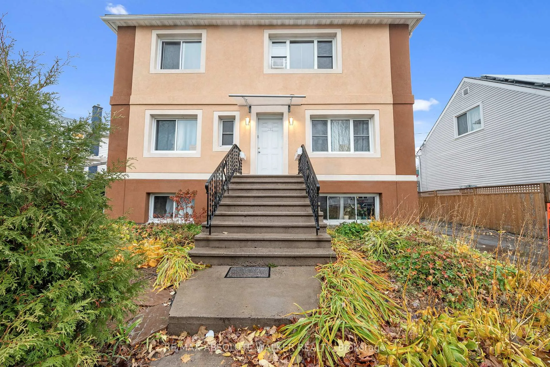 Photo 3 of Unit 2, 131 Dagmar Avenue, Ottawa, Vanier — HOMEH