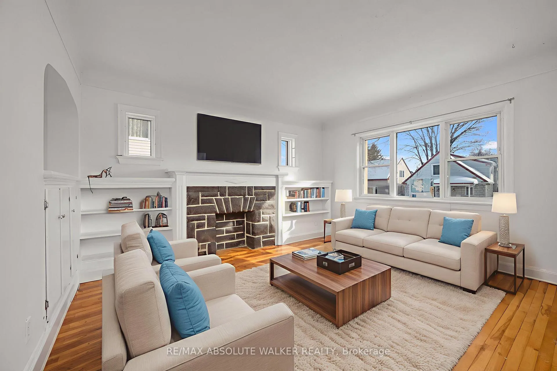 Photo 5 of Unit 2, 131 Dagmar Avenue, Ottawa, Vanier — HOMEH