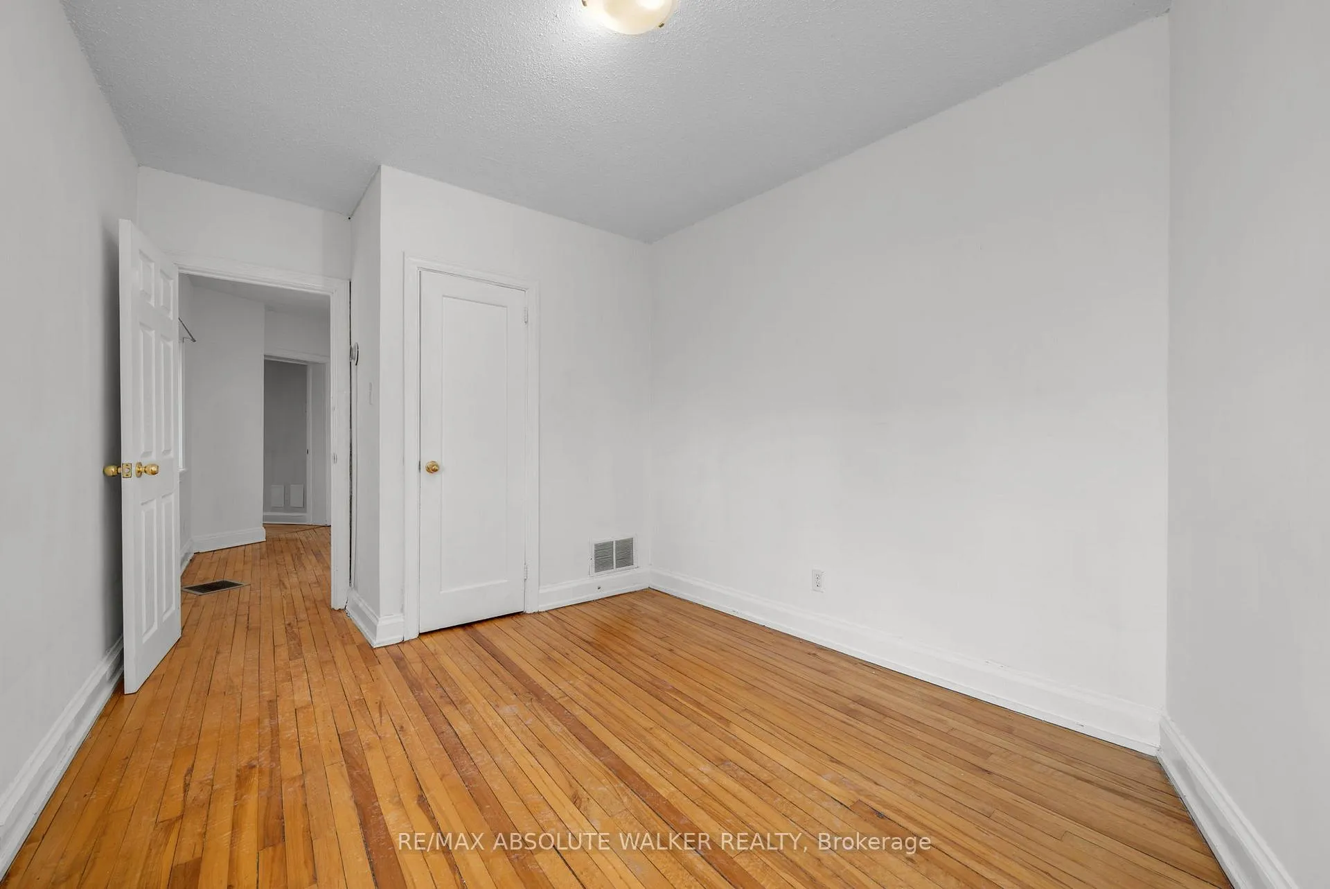 Photo 26 of Unit 2, 131 Dagmar Avenue, Ottawa, Vanier — HOMEH