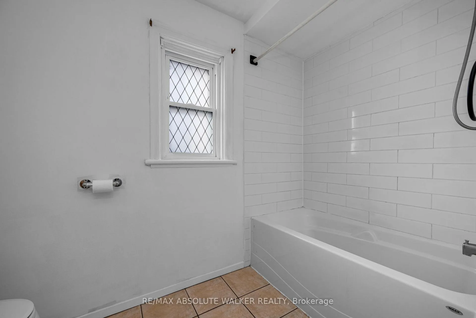 Photo 27 of Unit 2, 131 Dagmar Avenue, Ottawa, Vanier — HOMEH