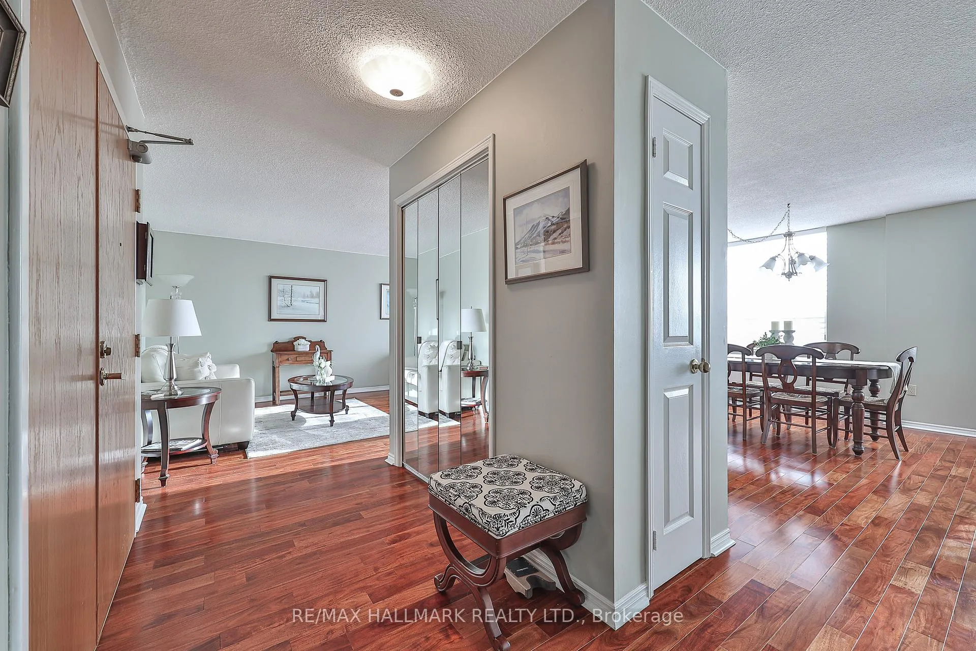 Photo 6 of Unit 402, 58 Church Street E, Brampton, Downtown Brampton — HOMEH