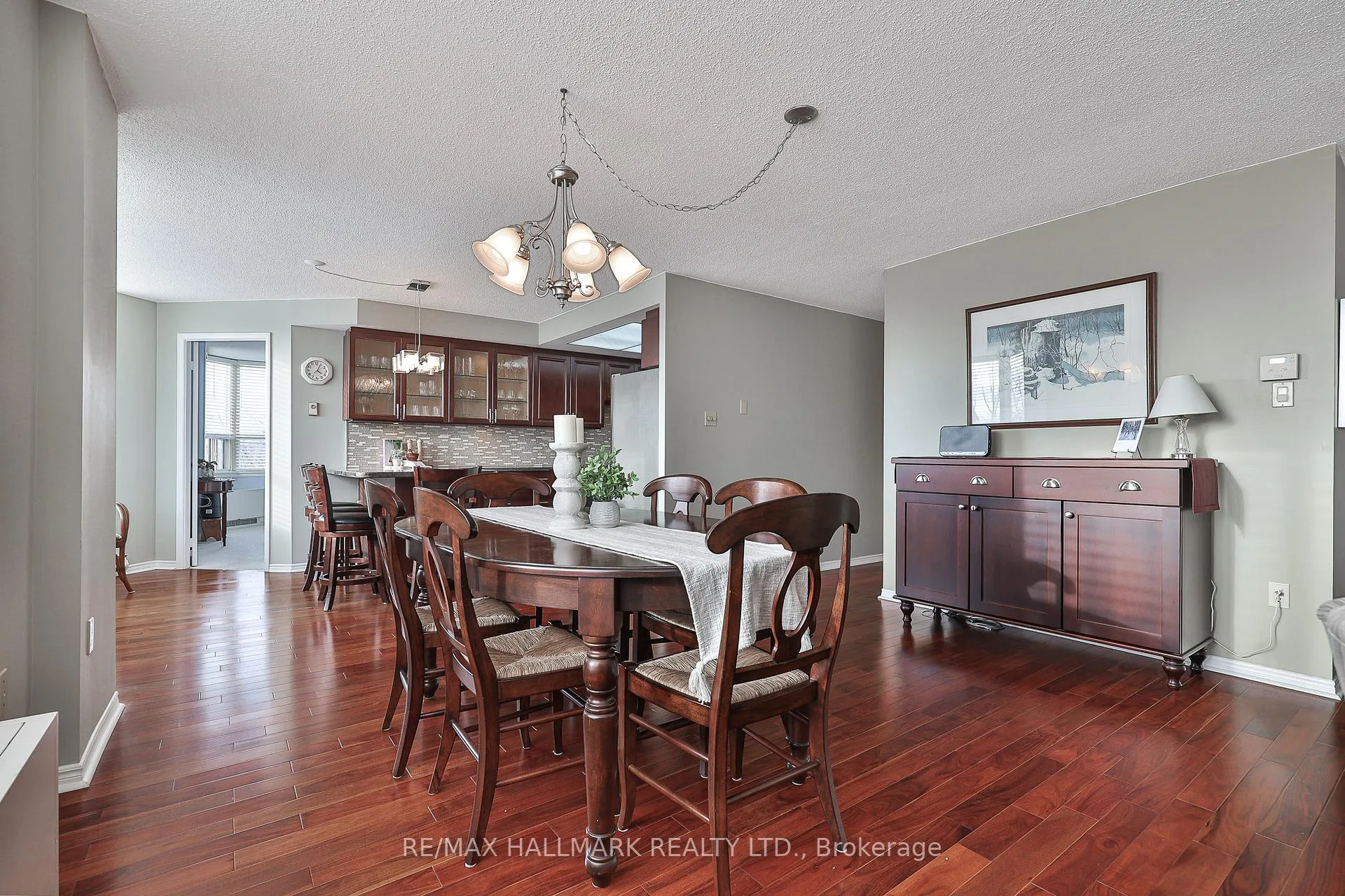 Photo 9 of Unit 402, 58 Church Street E, Brampton, Downtown Brampton — HOMEH