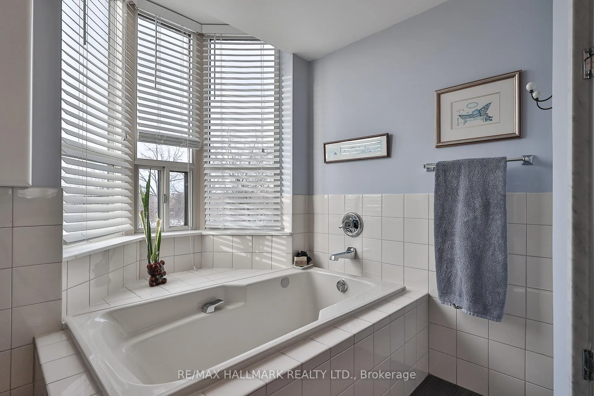 Photo 20 of Unit 402, 58 Church Street E, Brampton, Downtown Brampton — HOMEH
