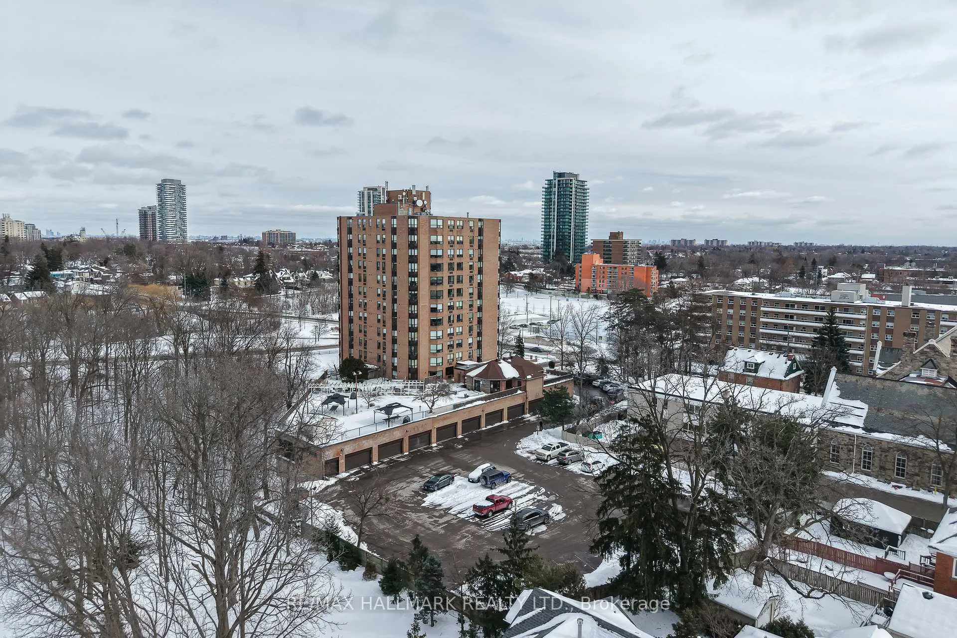 Photo 34 of Unit 402, 58 Church Street E, Brampton, Downtown Brampton — HOMEH