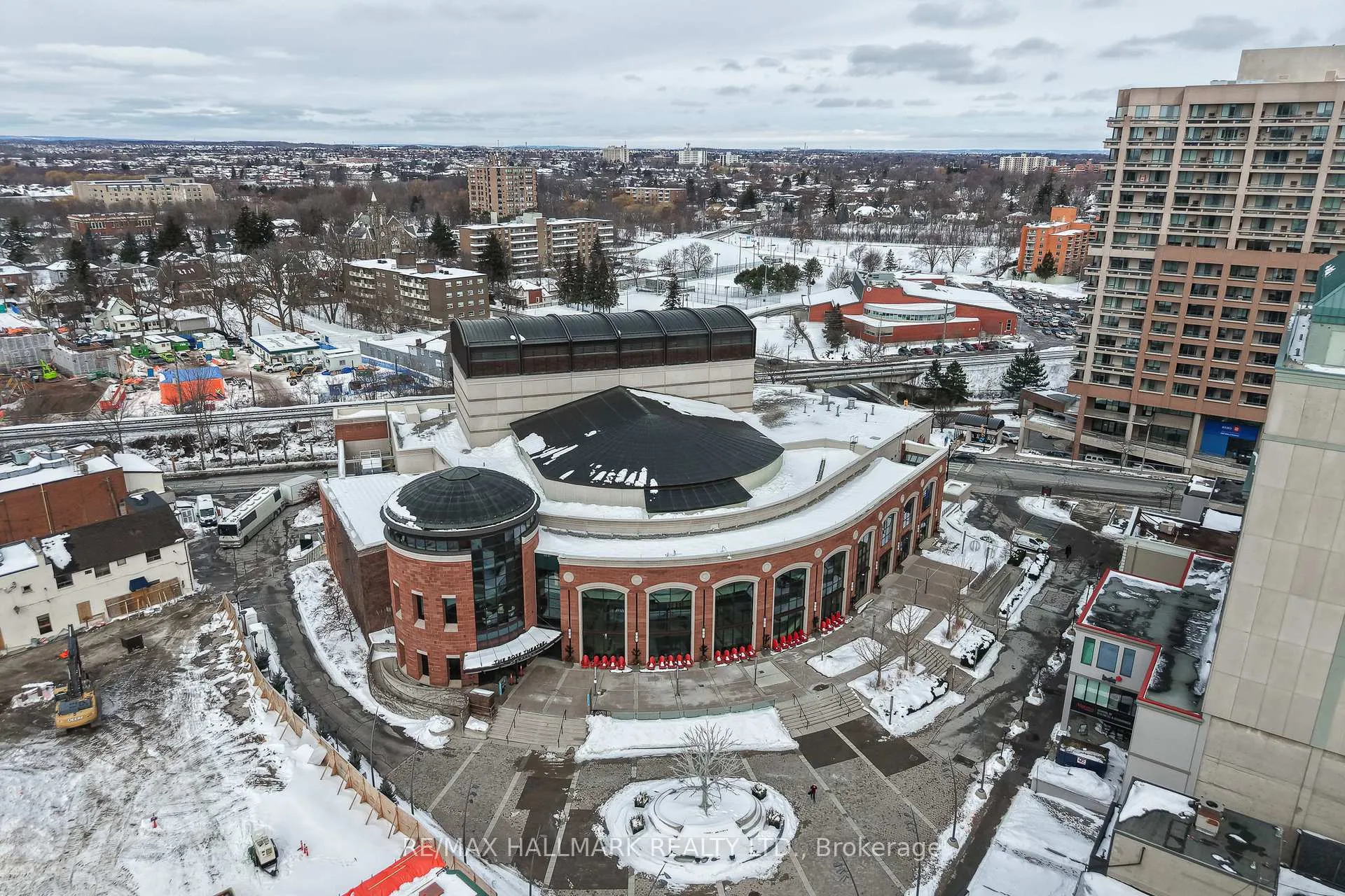 Photo 36 of Unit 402, 58 Church Street E, Brampton, Downtown Brampton — HOMEH