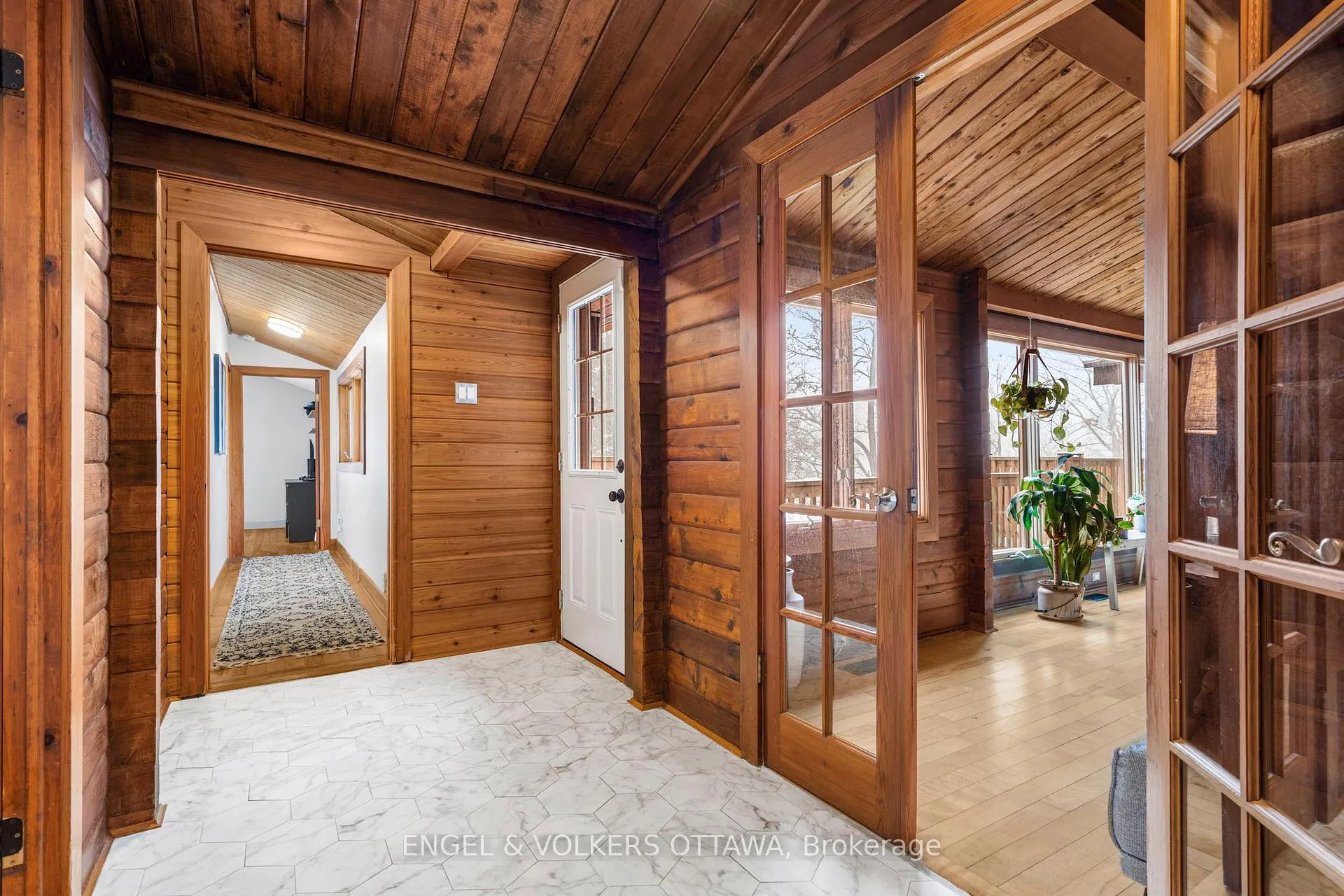 Photo 2 of 3826 Stonecrest Road, Ottawa, Dunrobin — HOMEH