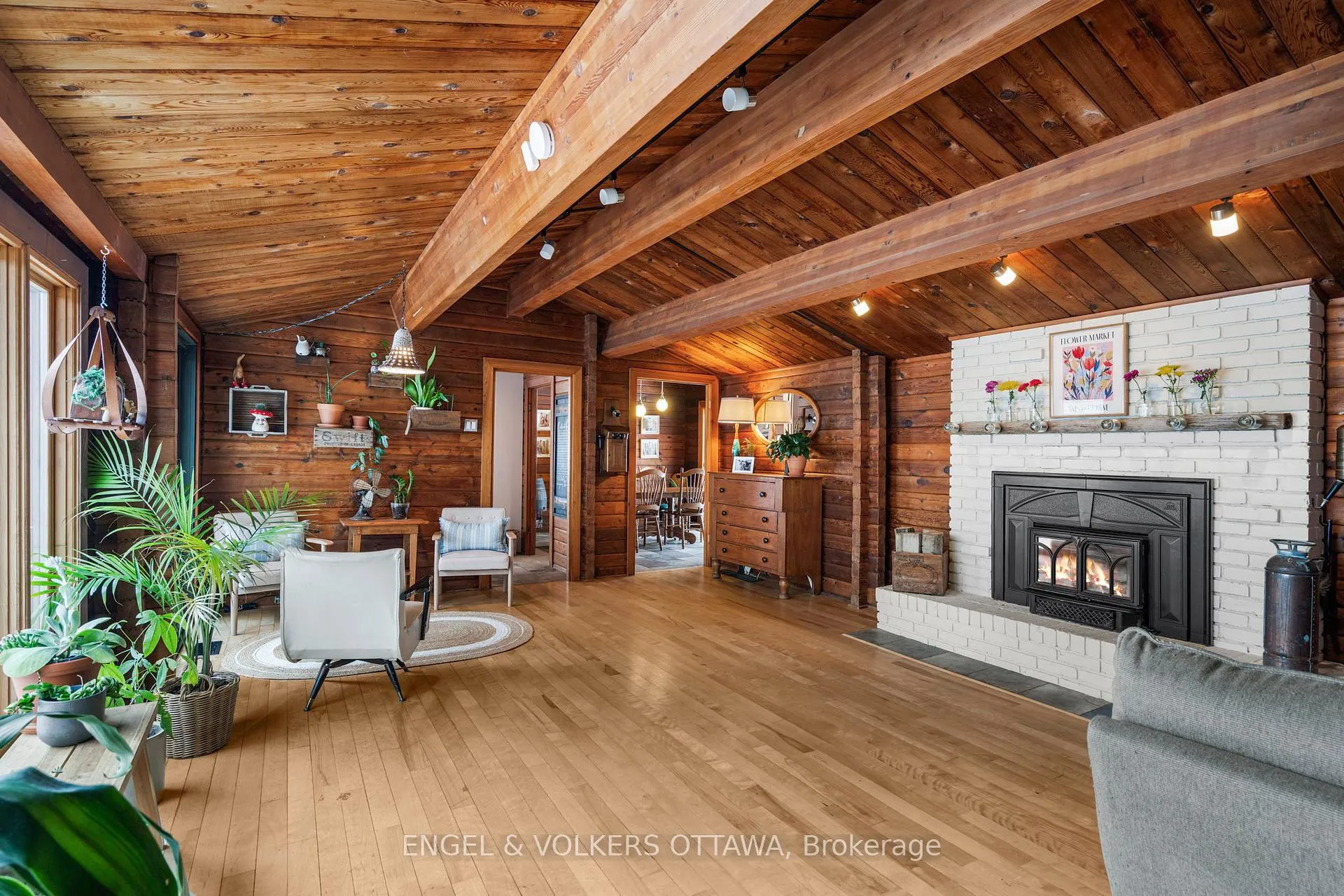 Photo 4 of 3826 Stonecrest Road, Ottawa, Dunrobin — HOMEH