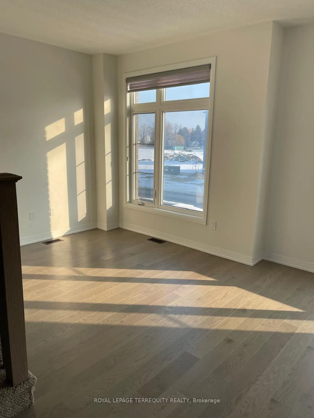 Photo 5 of 475 Provident Way, Hamilton, Mount Hope — HOMEH