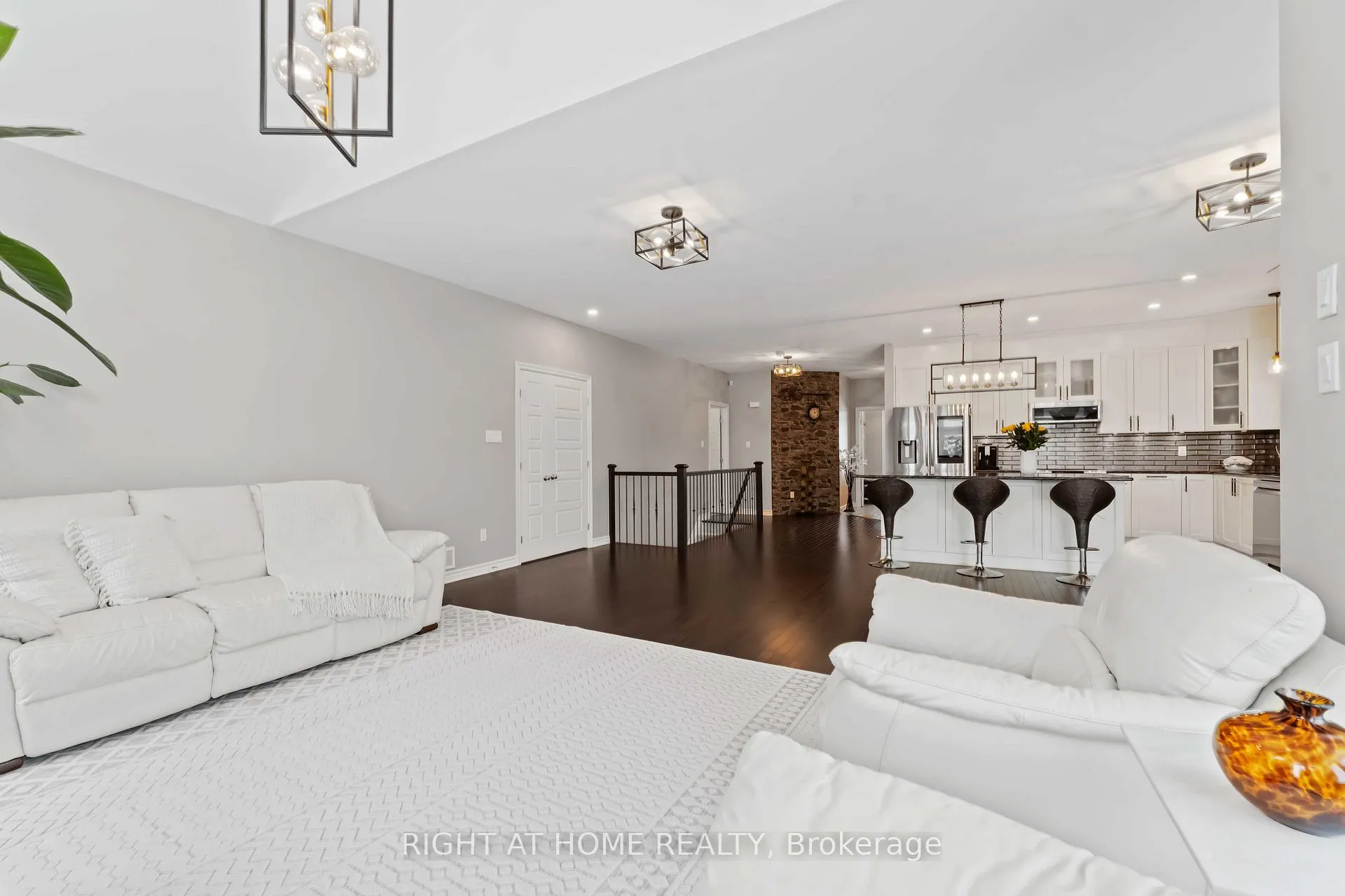 Photo 10 of 248 Maygrass Way, Ottawa, Remainder of Stittsville & Area — HOMEH