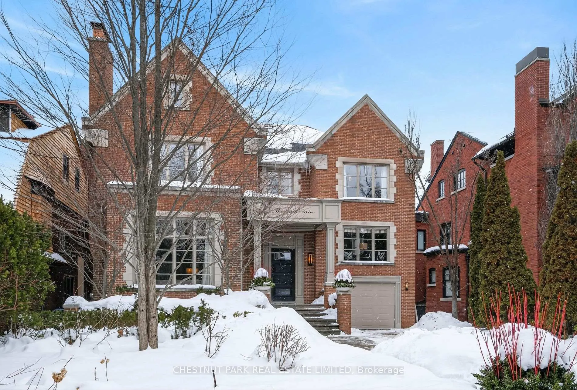 Photo 1 of 31 South Drive, Toronto, Rosedale-Moore Park — HOMEH