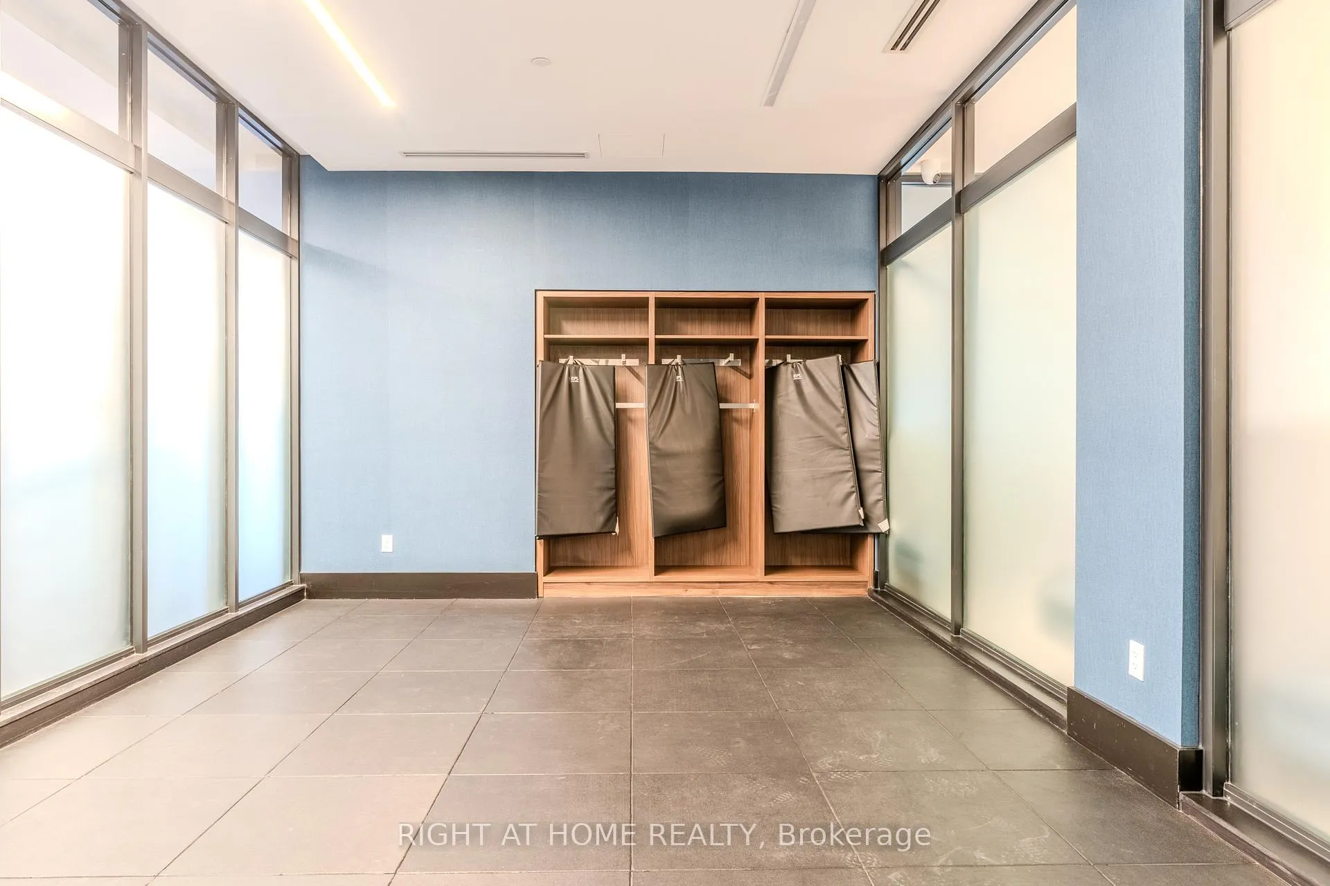Photo 24 of Unit 1709, 385 Winston Road, Grimsby, Grimsby Beach — HOMEH