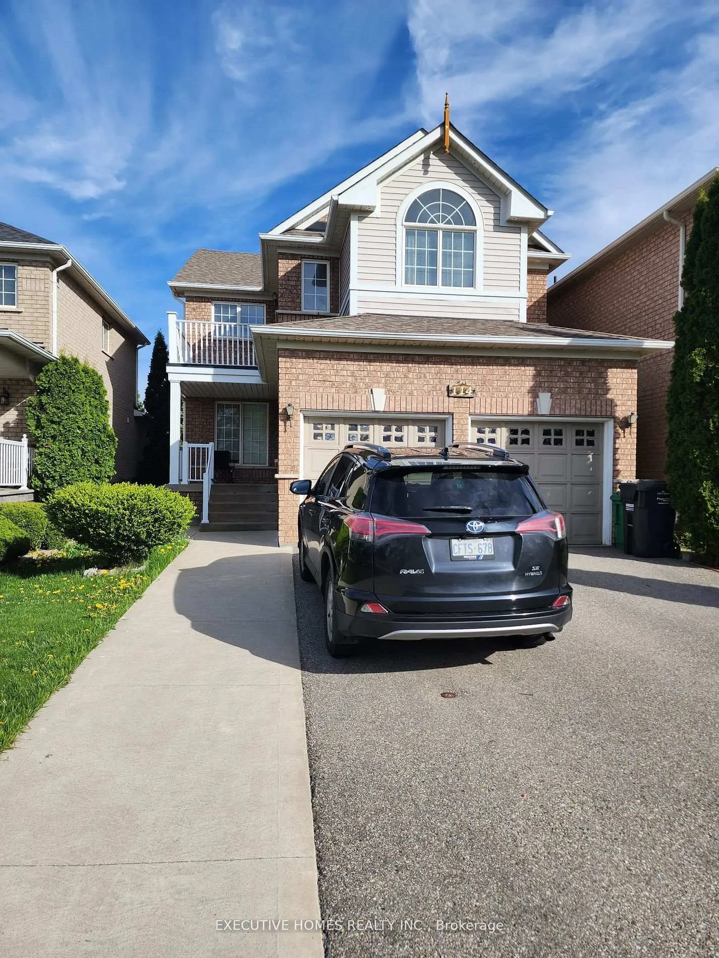 Front of Unit Bsmnt, 114 Porchlight Road