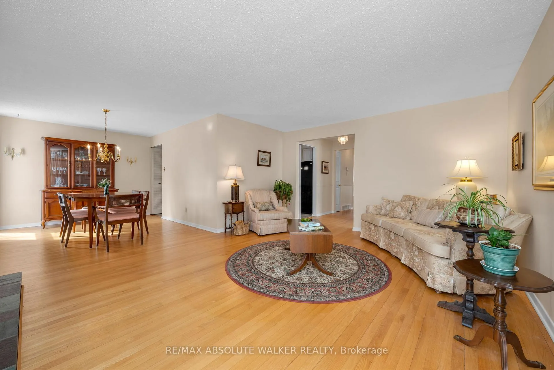 Photo 7 of 1851 Burfield Avenue, Ottawa, Beacon Hill South — HOMEH