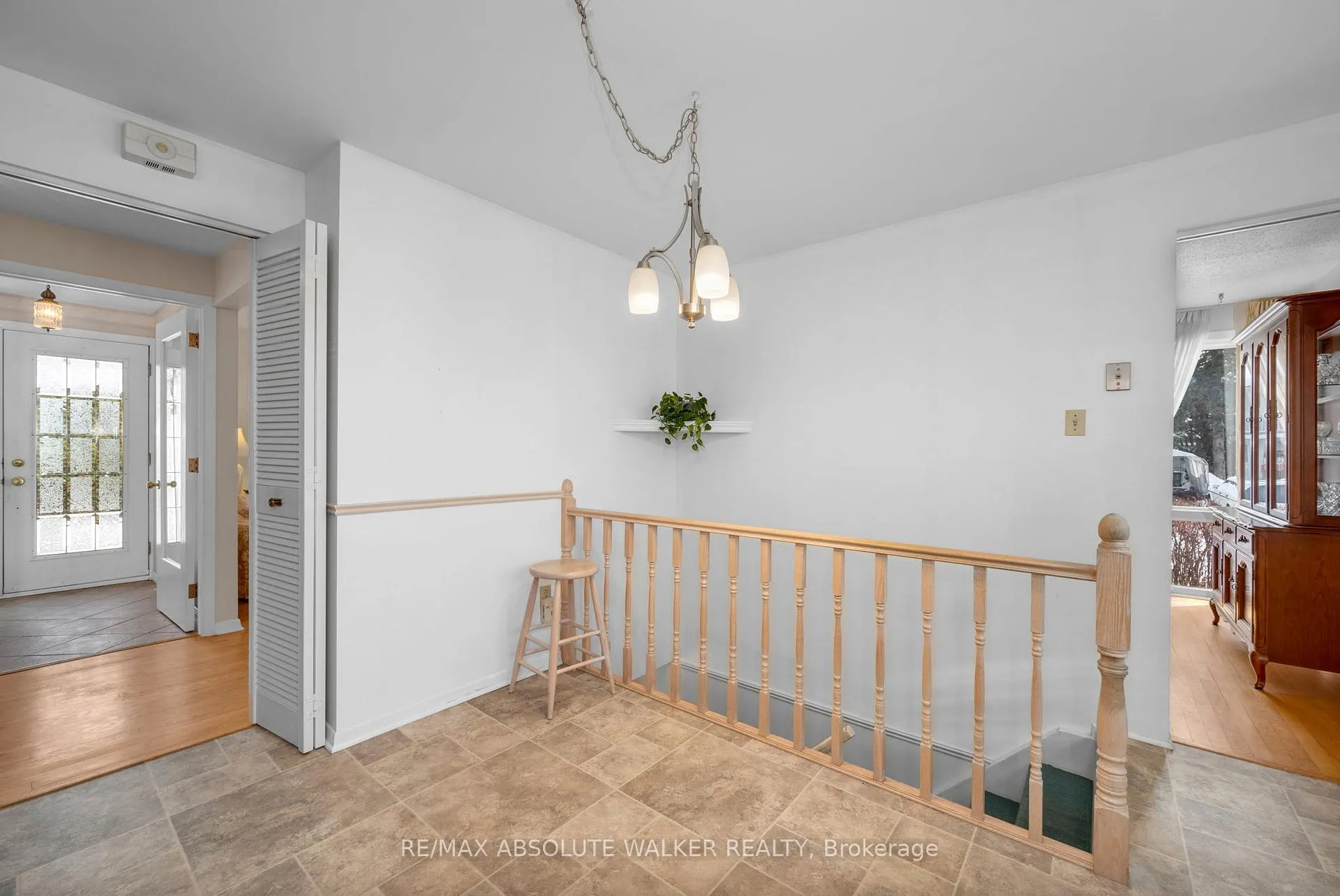 Photo 17 of 1851 Burfield Avenue, Ottawa, Beacon Hill South — HOMEH