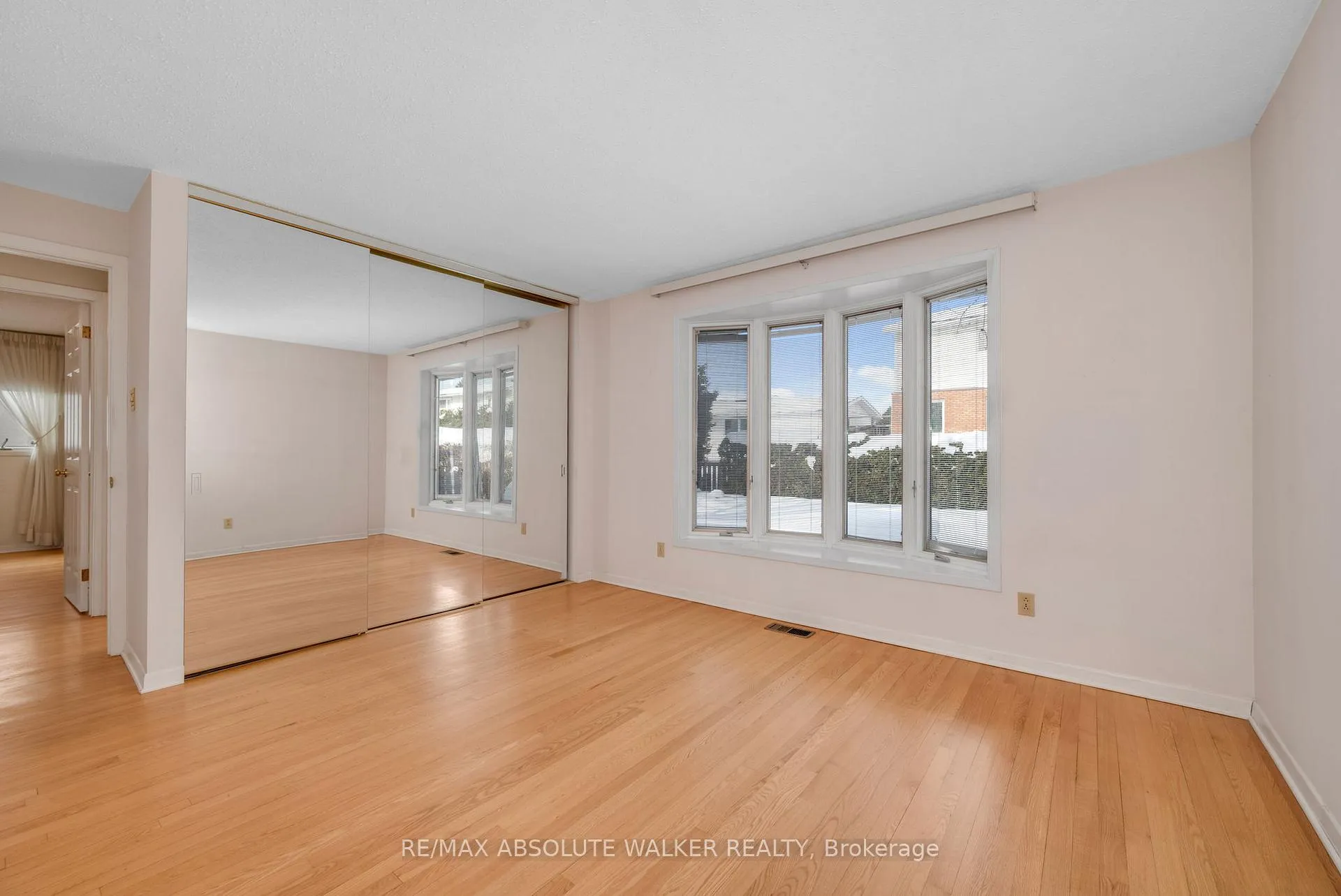 Photo 19 of 1851 Burfield Avenue, Ottawa, Beacon Hill South — HOMEH