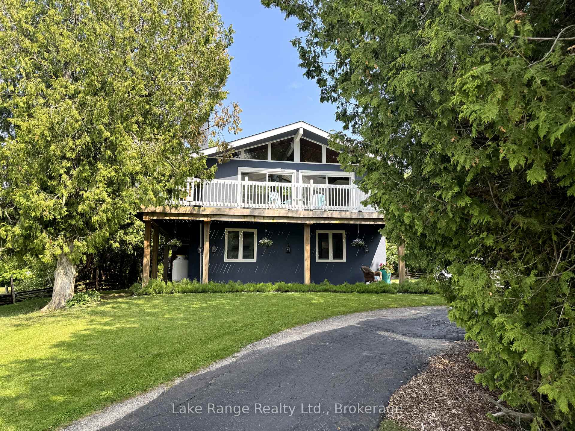 Front of 202 Birchwood Avenue