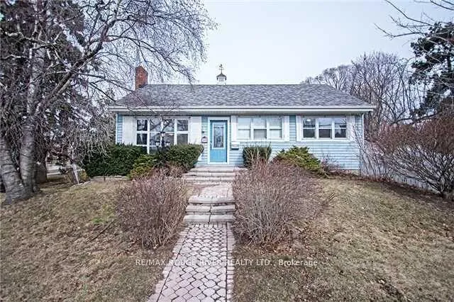 Front of 200 Trent Street E