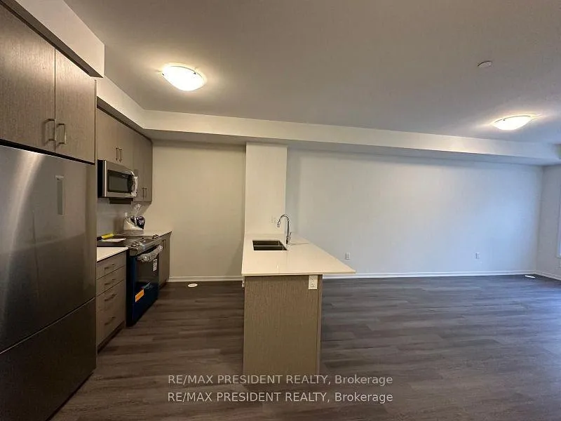 Photo 8 of Unit TH 354, 100 Honeycrisp Crescent, Vaughan, Vaughan Corporate Centre — HOMEH