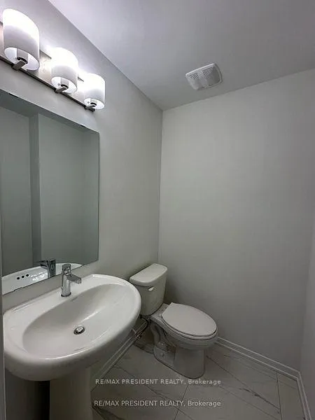Photo 10 of Unit TH 354, 100 Honeycrisp Crescent, Vaughan, Vaughan Corporate Centre — HOMEH
