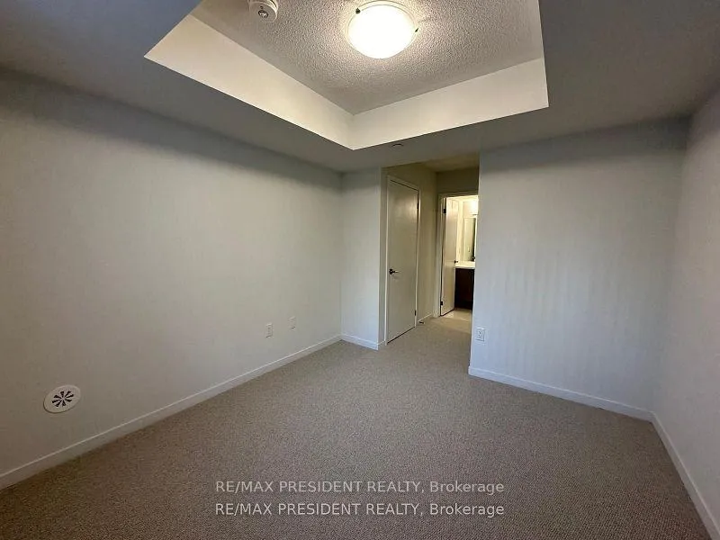 Photo 16 of Unit TH 354, 100 Honeycrisp Crescent, Vaughan, Vaughan Corporate Centre — HOMEH