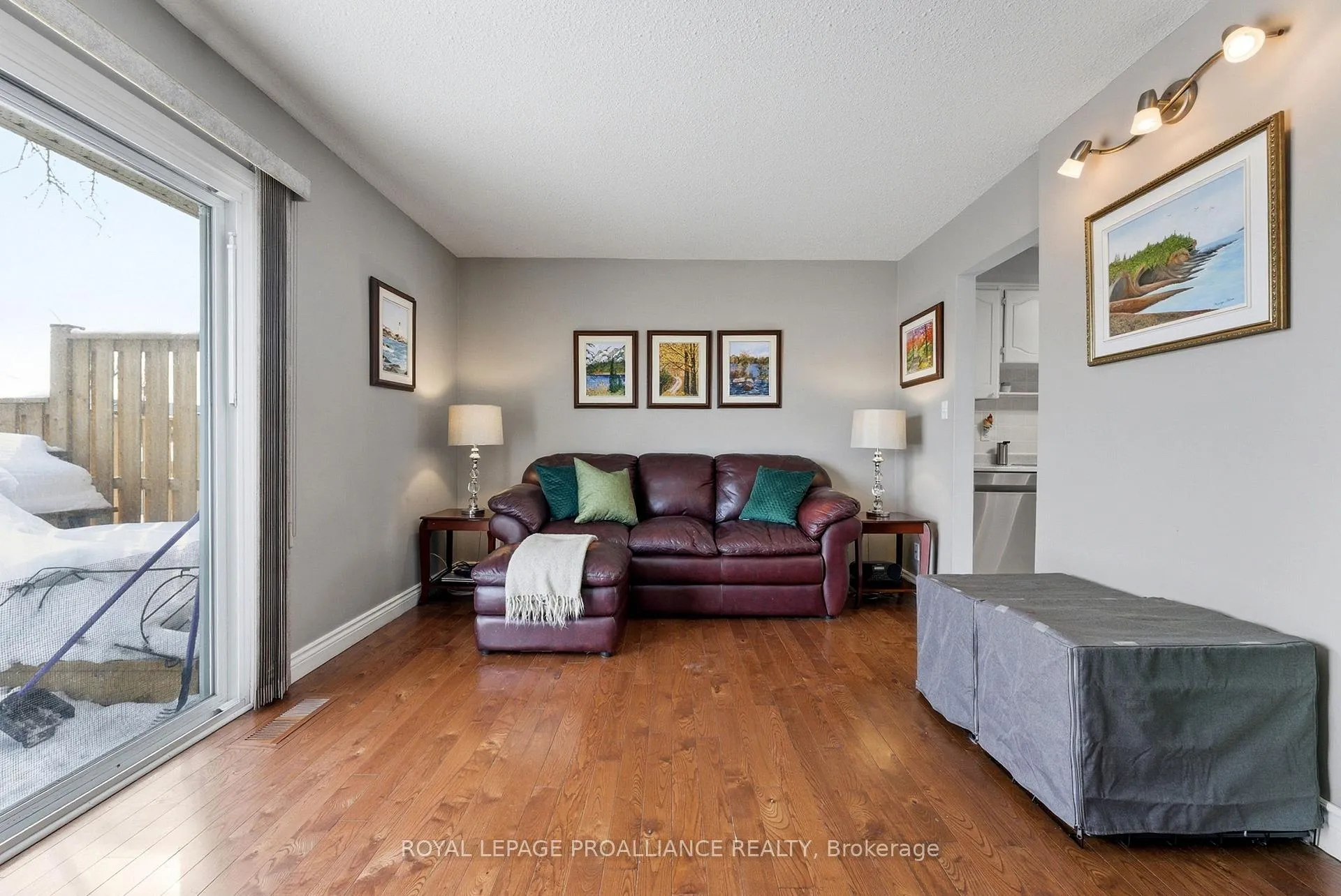 Photo 14 of Unit 10, 160 Singleton Drive, Belleville, Belleville Ward — HOMEH