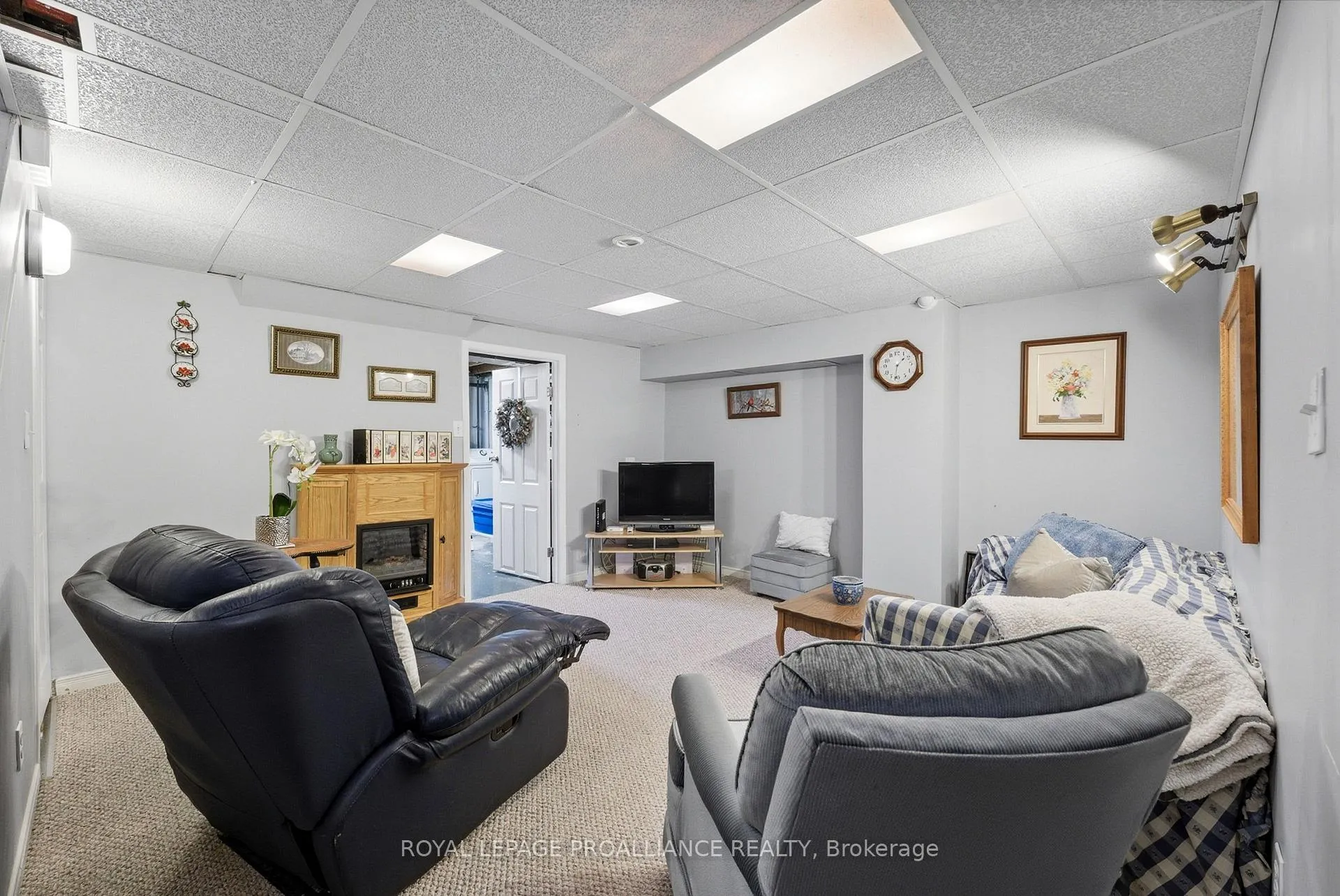 Photo 25 of Unit 10, 160 Singleton Drive, Belleville, Belleville Ward — HOMEH