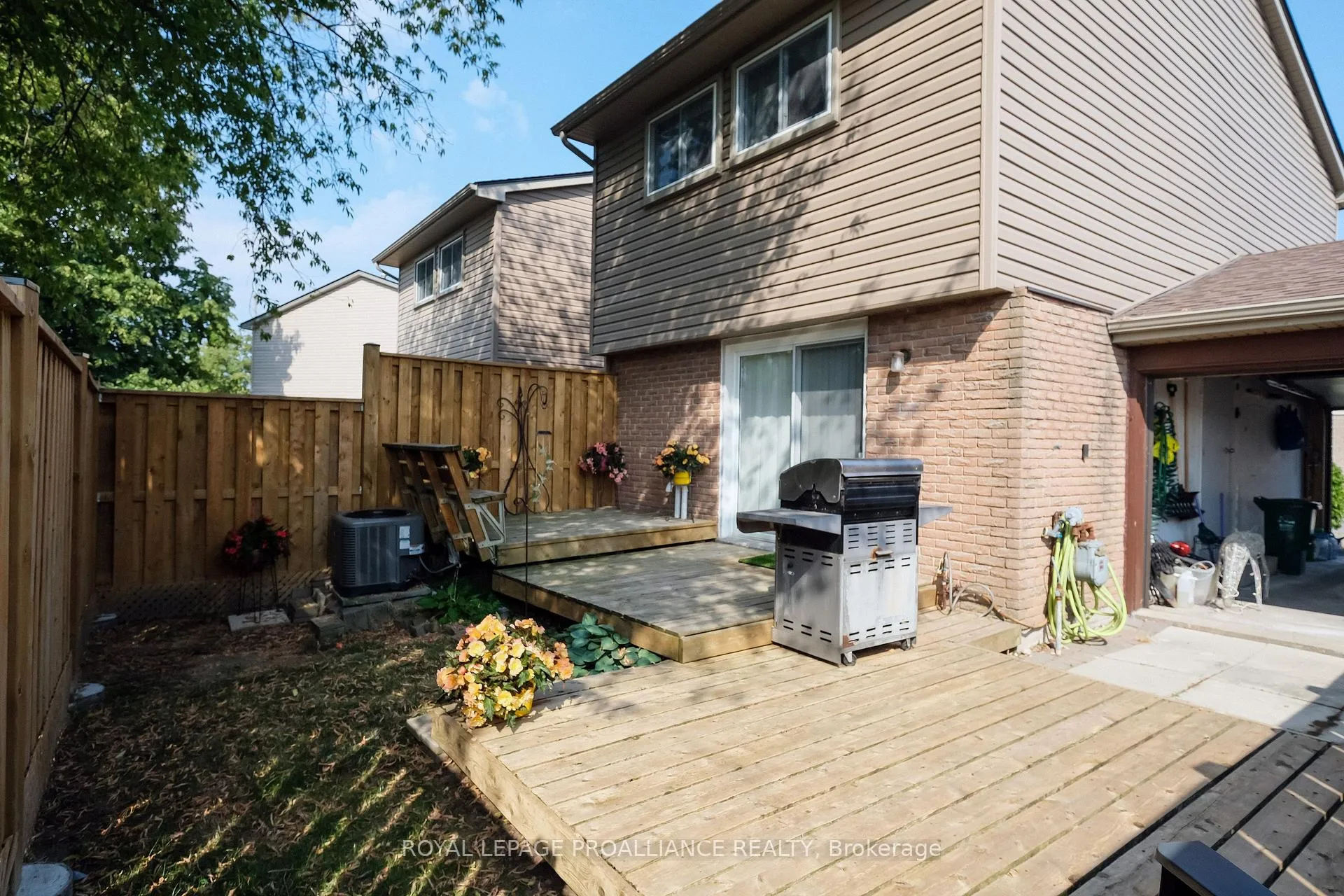 Photo 35 of Unit 10, 160 Singleton Drive, Belleville, Belleville Ward — HOMEH