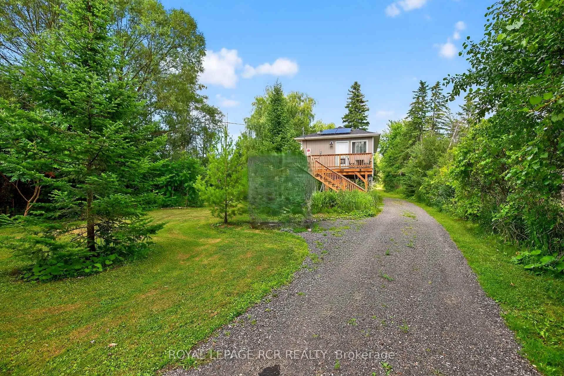 Photo 3 of 8 Mustard Street, Uxbridge, Rural Uxbridge — HOMEH
