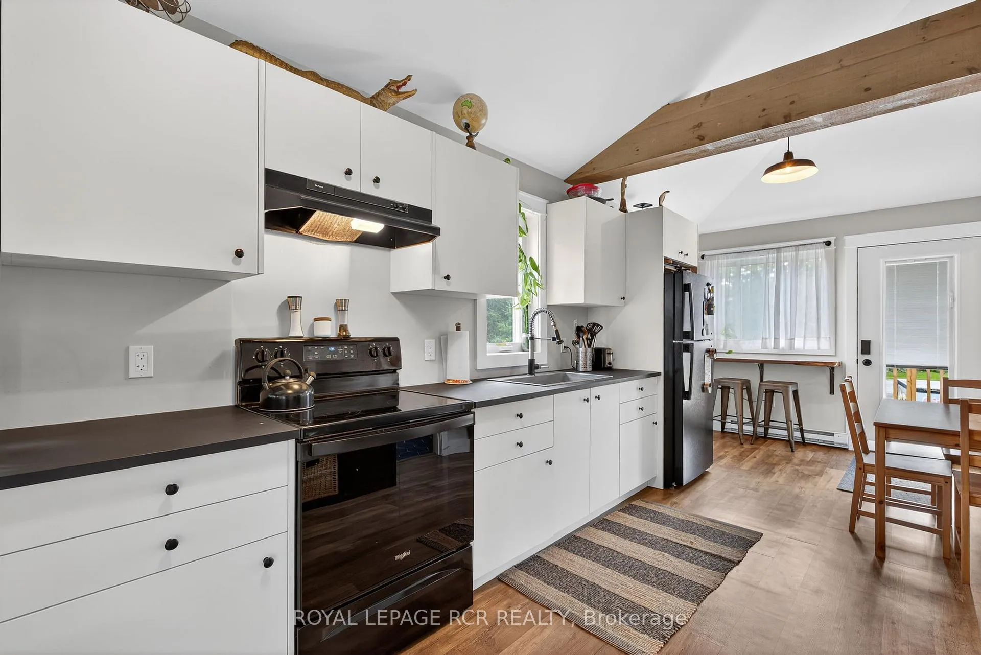 Photo 12 of 8 Mustard Street, Uxbridge, Rural Uxbridge — HOMEH
