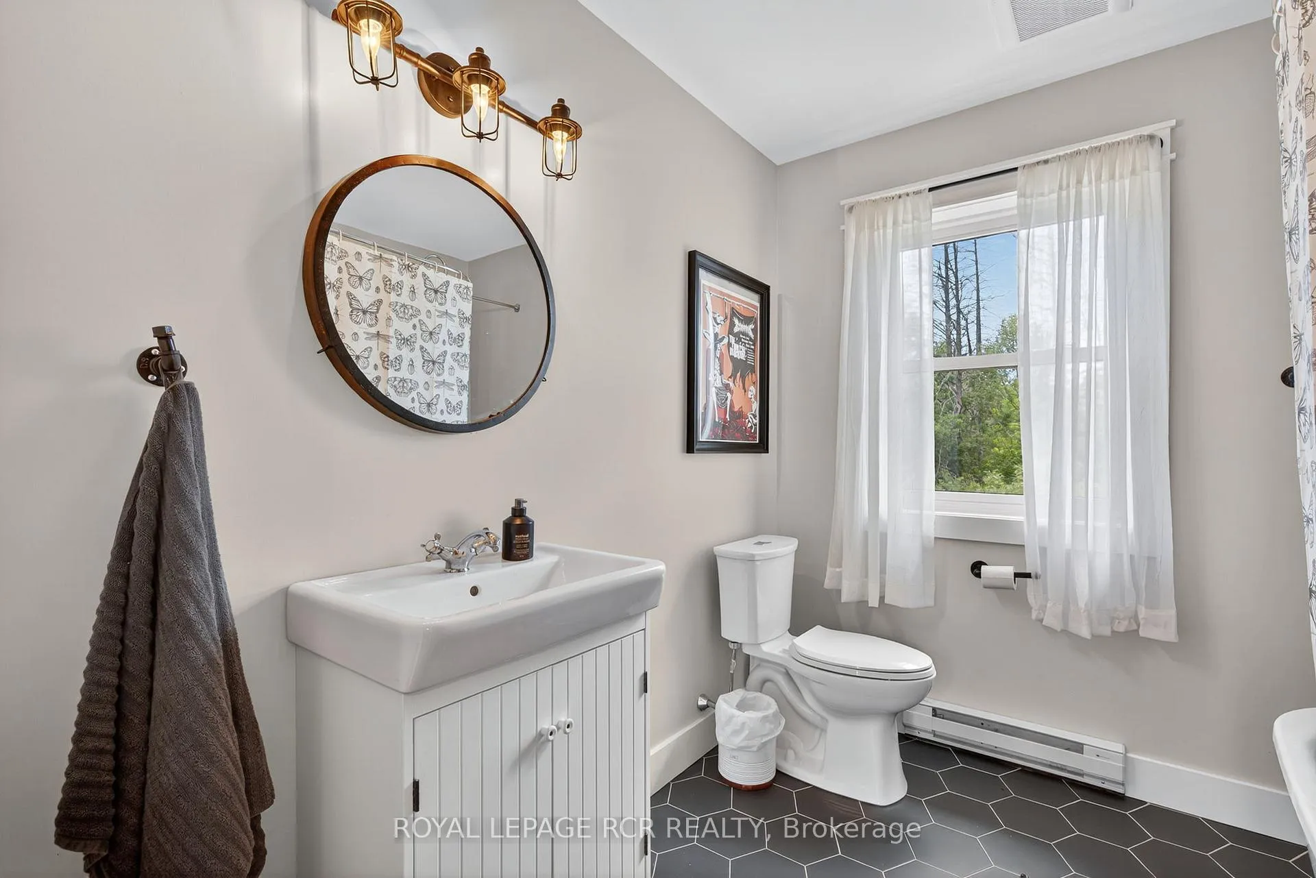 Photo 13 of 8 Mustard Street, Uxbridge, Rural Uxbridge — HOMEH