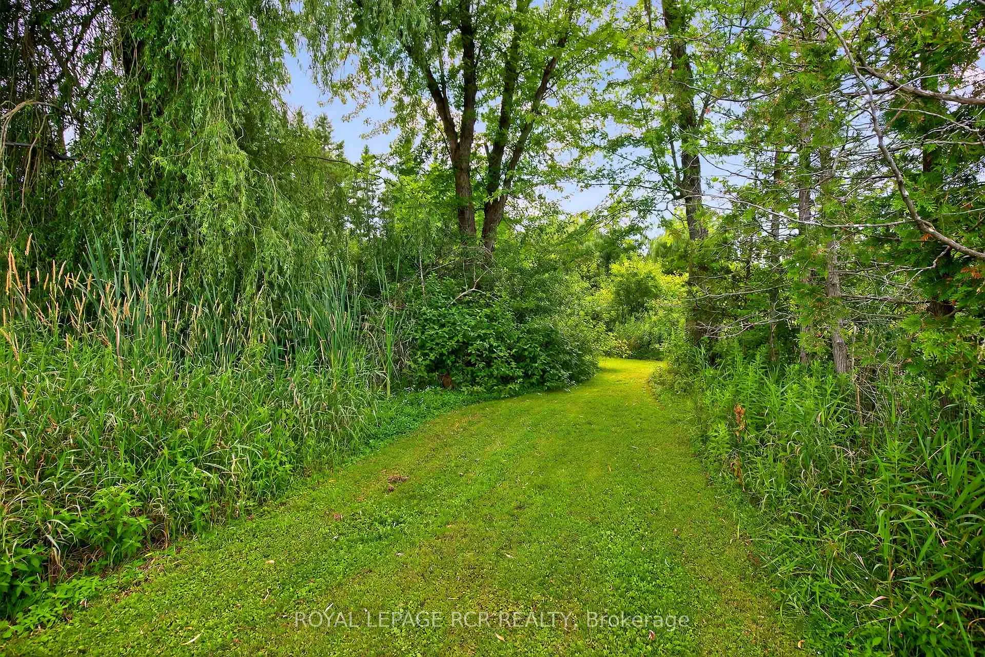 Photo 26 of 8 Mustard Street, Uxbridge, Rural Uxbridge — HOMEH