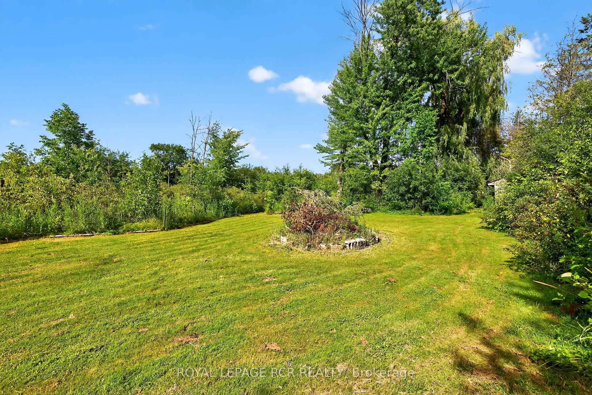 Photo 29 of 8 Mustard Street, Uxbridge, Rural Uxbridge — HOMEH