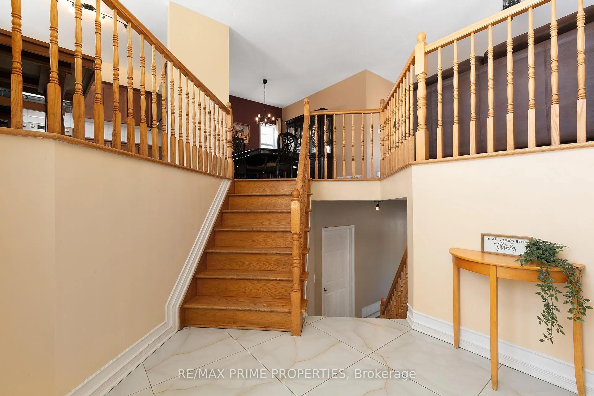 Photo 2 of 1567 Rumford Drive, Ottawa, Fallingbrook/Pineridge — HOMEH