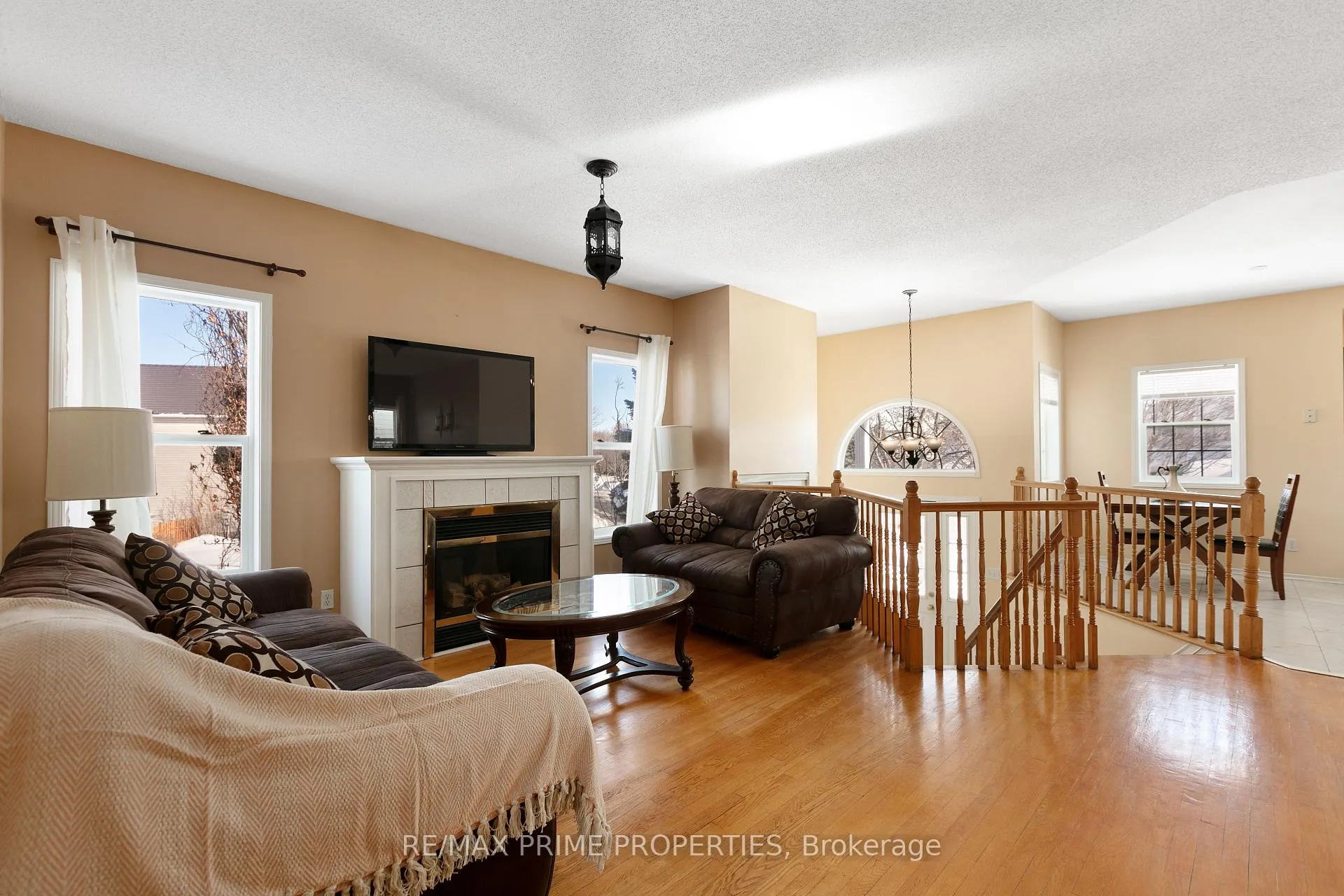Photo 6 of 1567 Rumford Drive, Ottawa, Fallingbrook/Pineridge — HOMEH