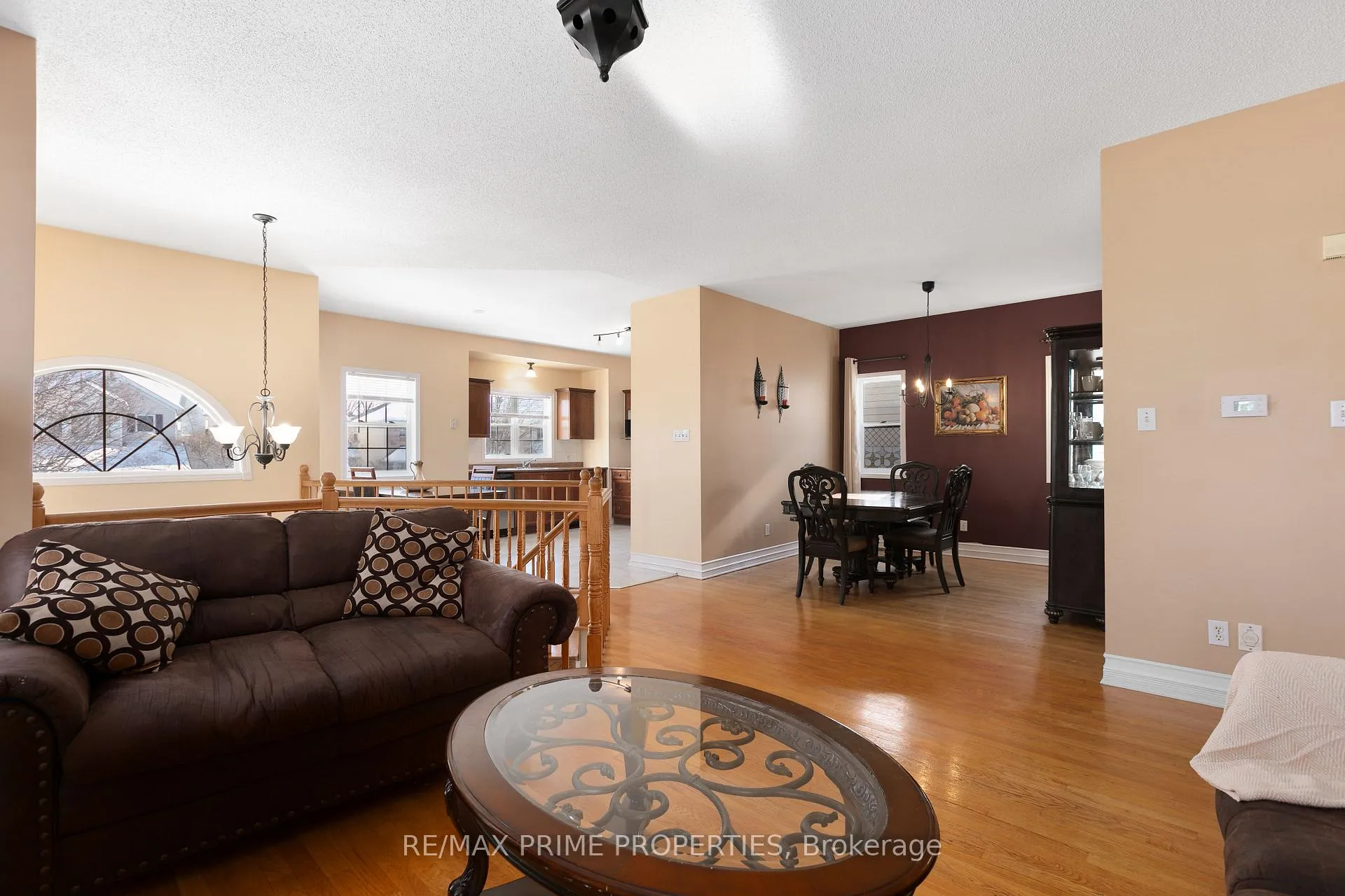 Photo 8 of 1567 Rumford Drive, Ottawa, Fallingbrook/Pineridge — HOMEH