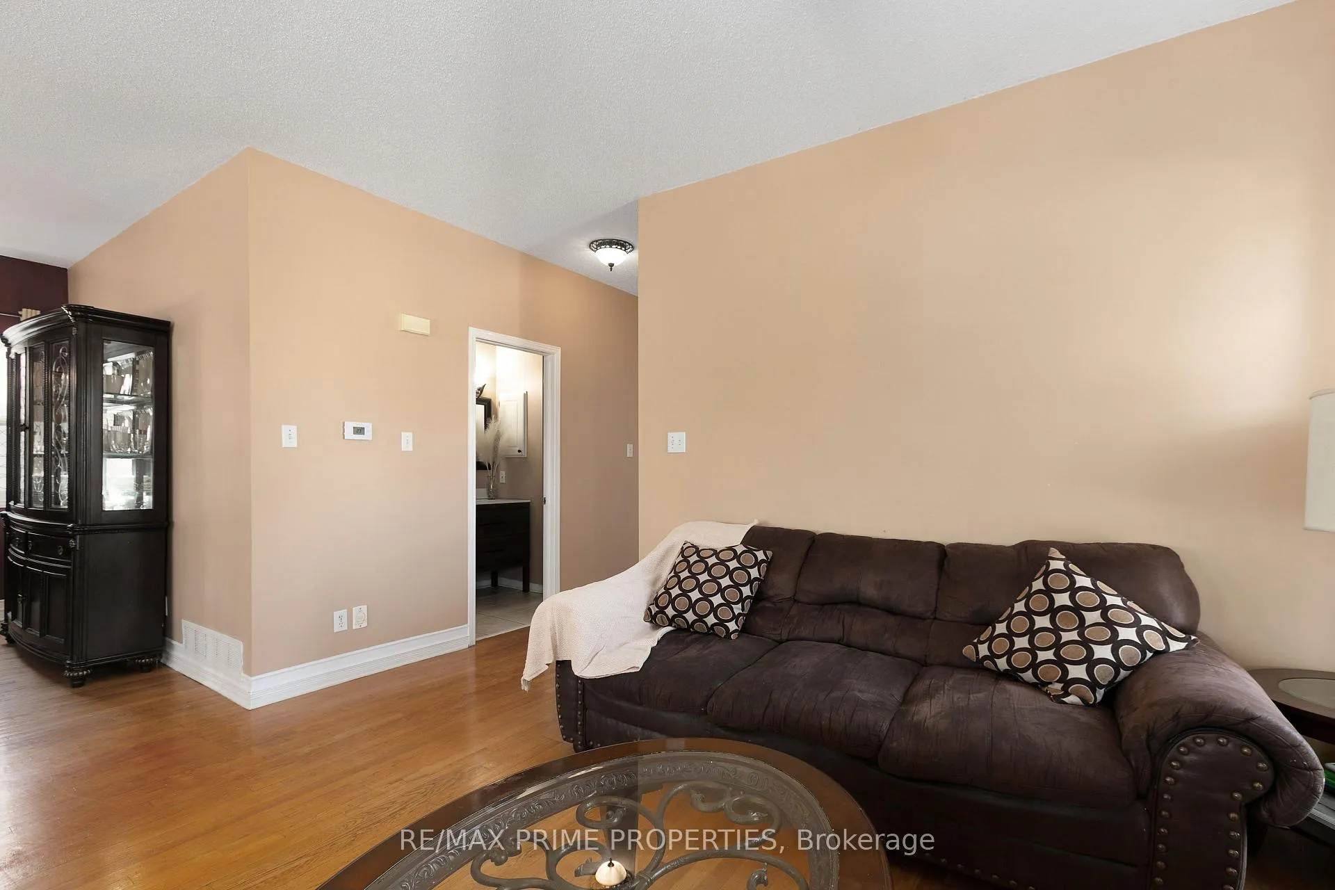 Photo 9 of 1567 Rumford Drive, Ottawa, Fallingbrook/Pineridge — HOMEH