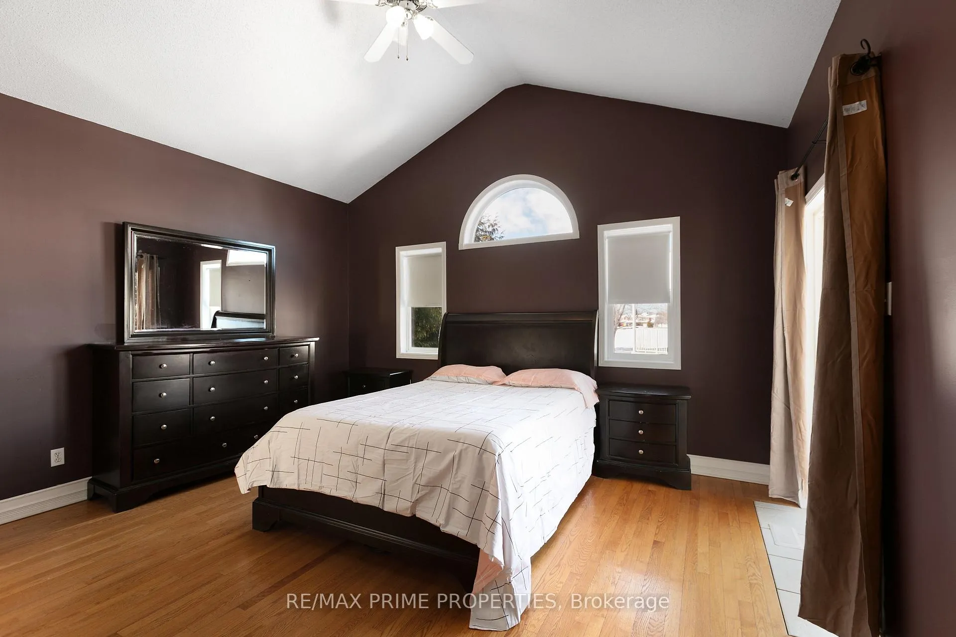 Photo 23 of 1567 Rumford Drive, Ottawa, Fallingbrook/Pineridge — HOMEH