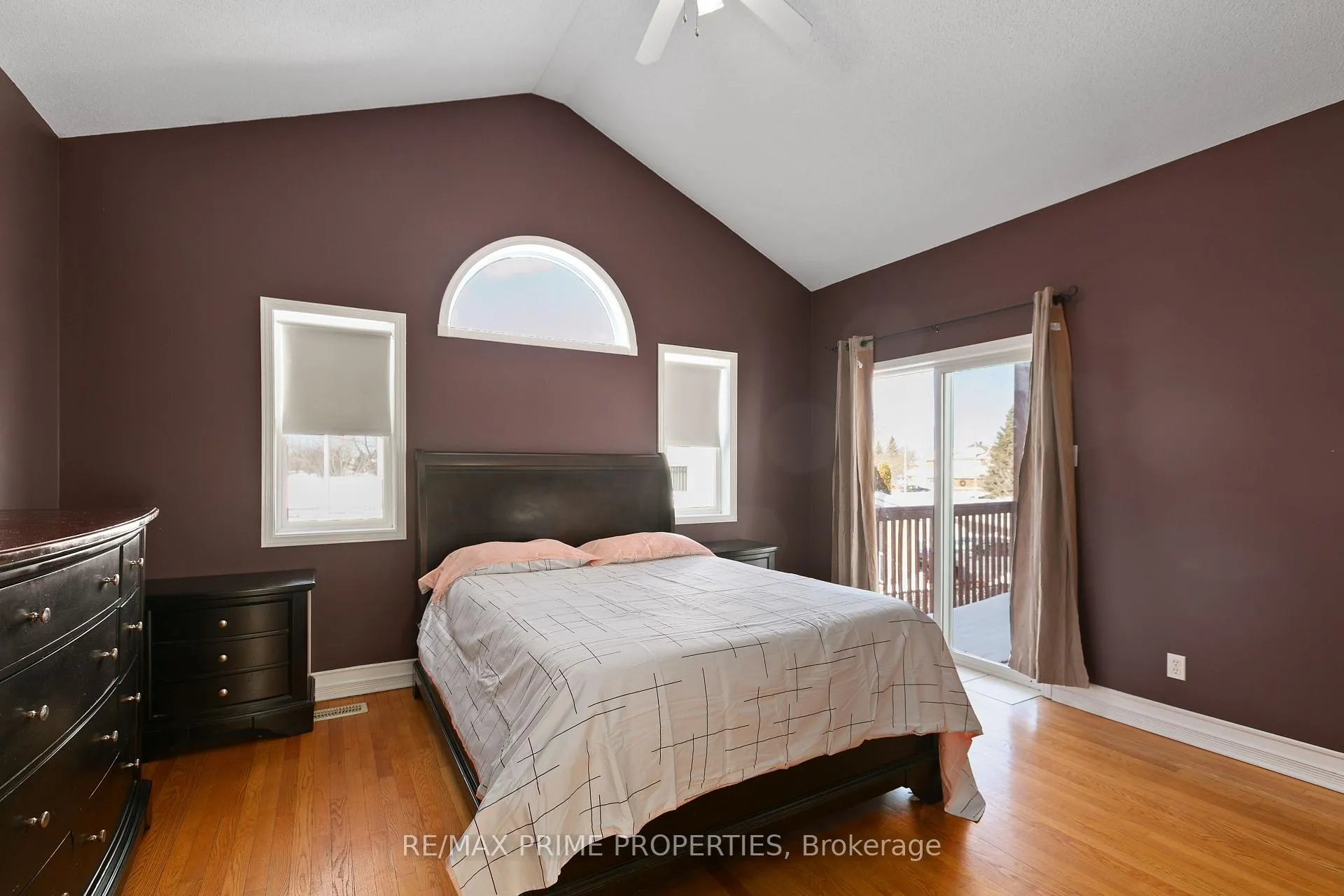 Photo 24 of 1567 Rumford Drive, Ottawa, Fallingbrook/Pineridge — HOMEH