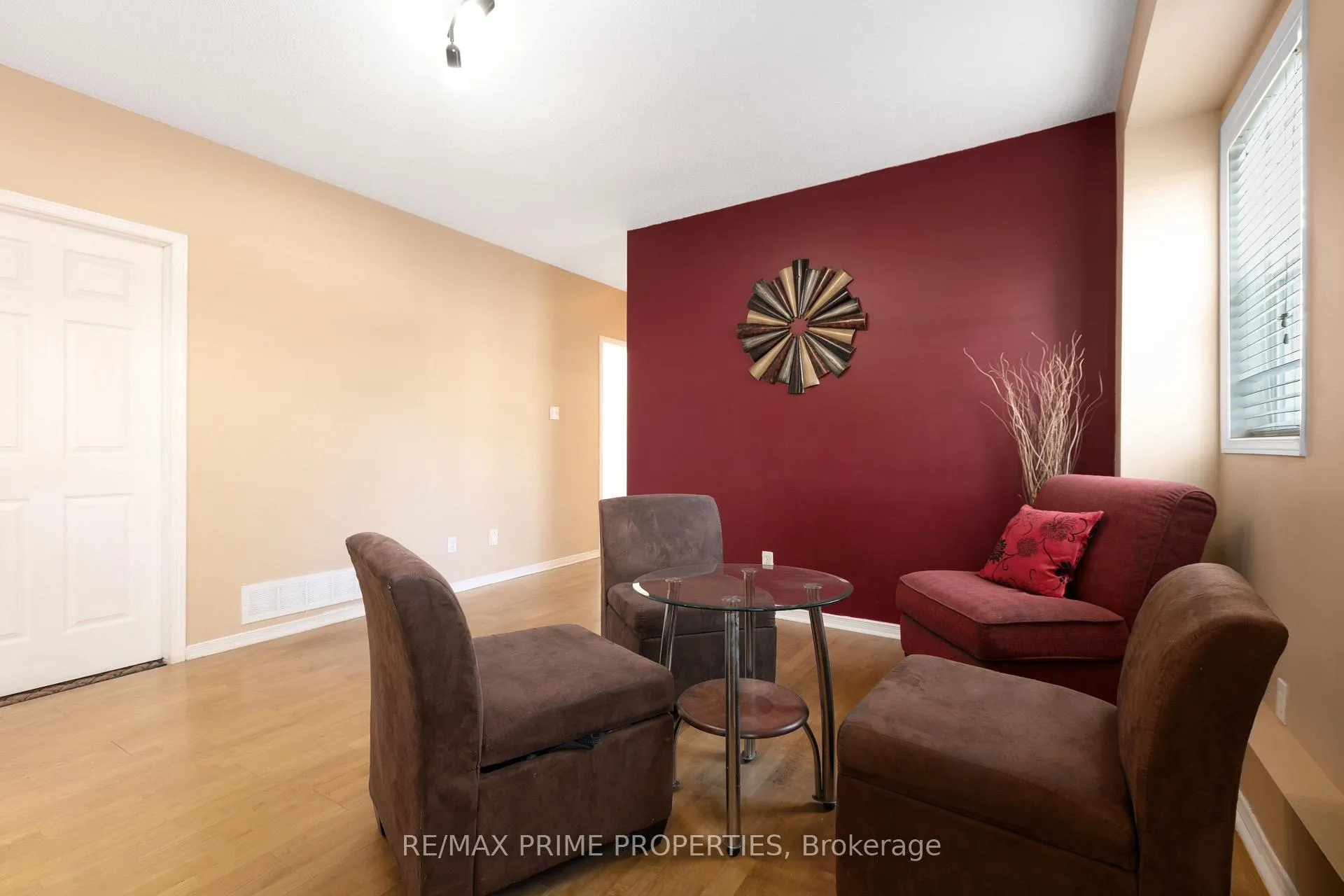 Photo 33 of 1567 Rumford Drive, Ottawa, Fallingbrook/Pineridge — HOMEH