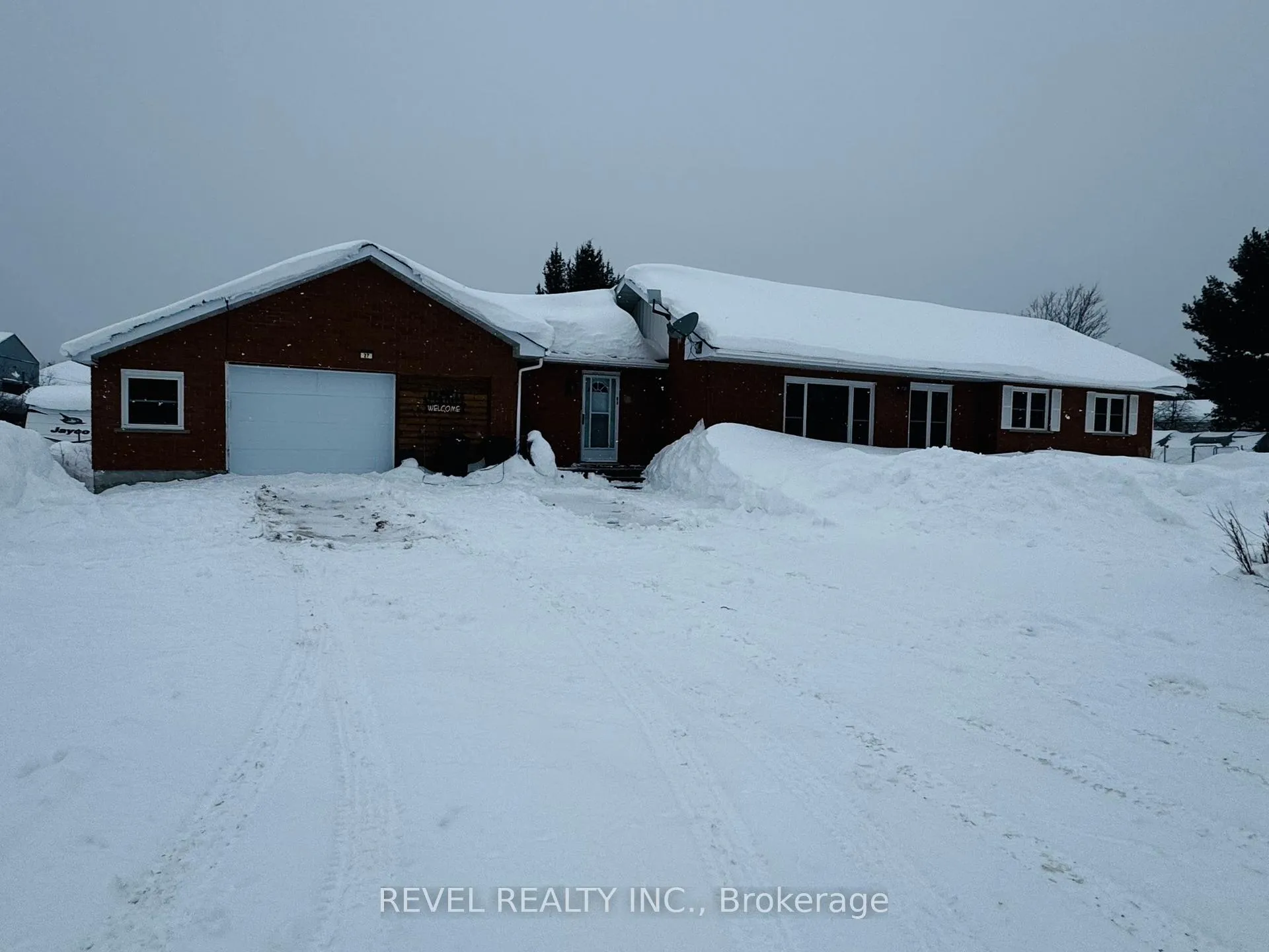 Photo 2 of 27 Arthur Street, Sudbury Remote Area — HOMEH