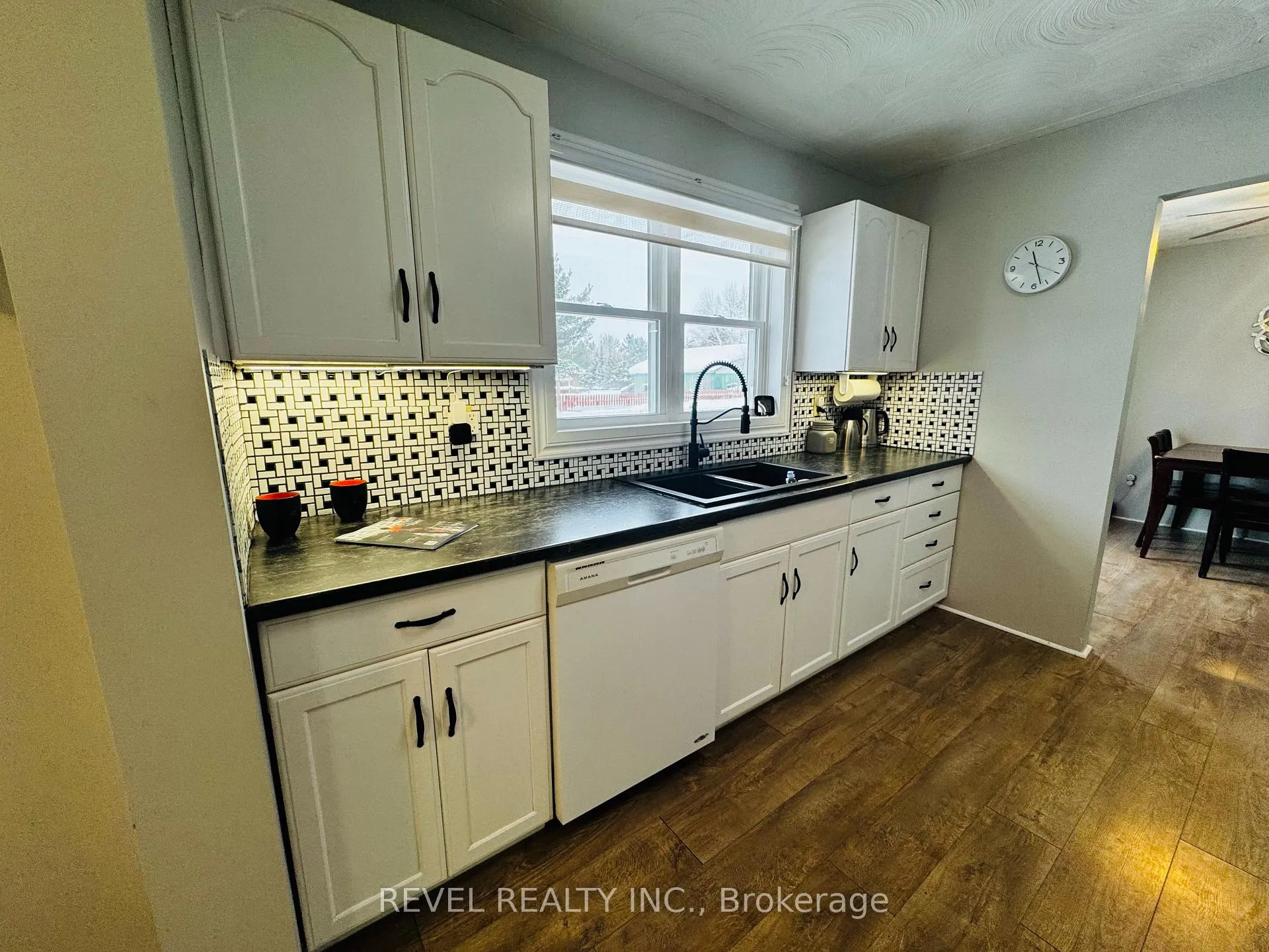 Photo 11 of 27 Arthur Street, Sudbury Remote Area — HOMEH