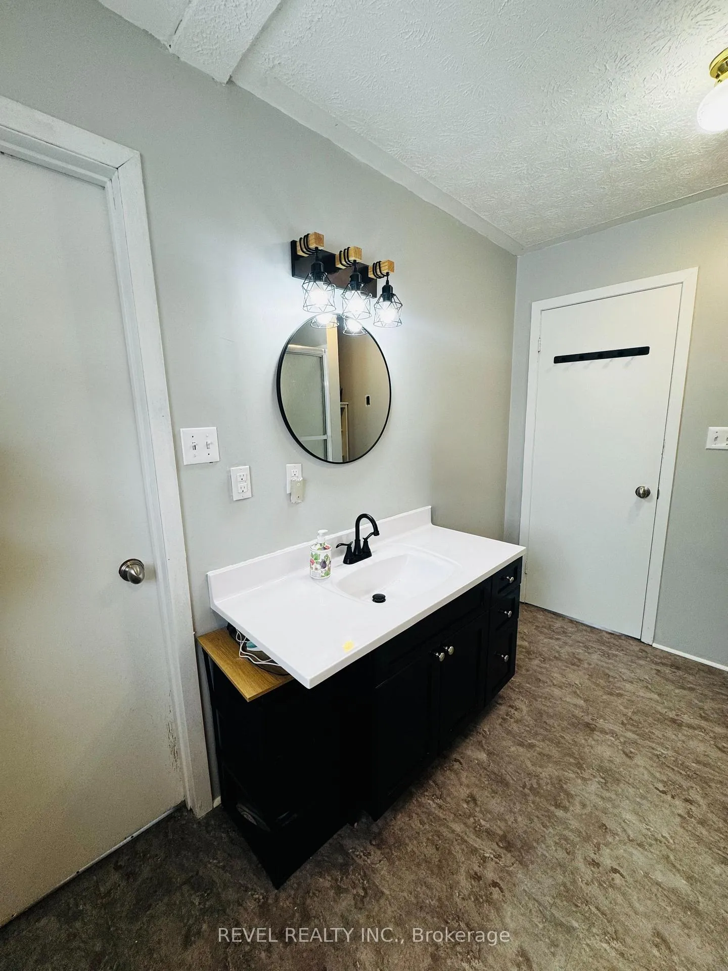 Photo 21 of 27 Arthur Street, Sudbury Remote Area — HOMEH