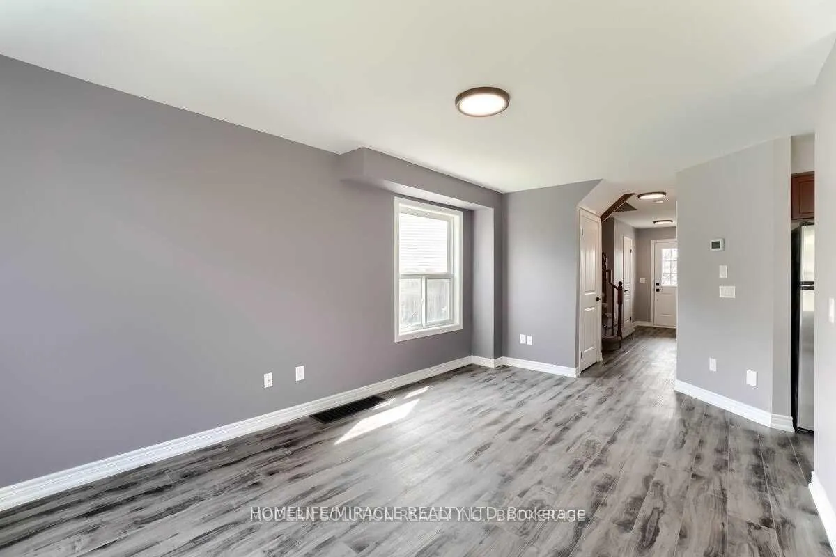 Photo 5 of 408 Orvis Crescent, Shelburne — HOMEH
