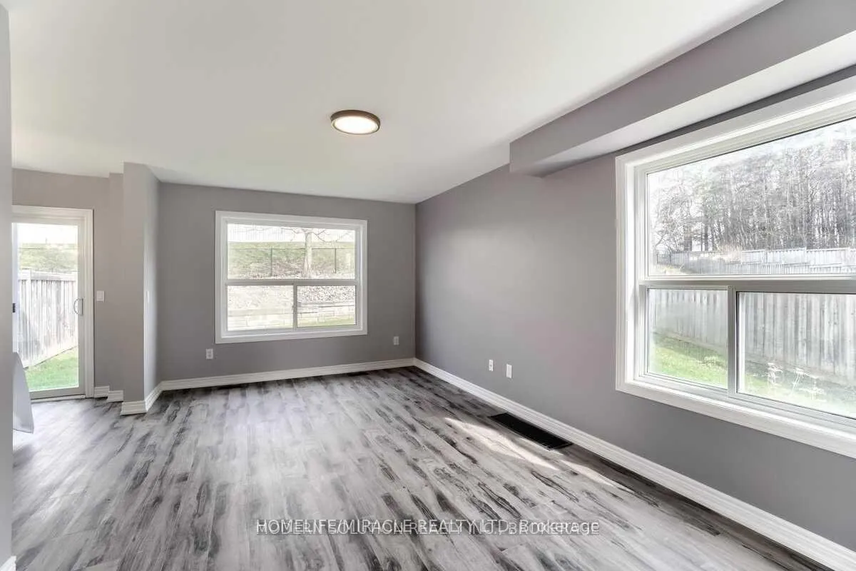 Photo 6 of 408 Orvis Crescent, Shelburne — HOMEH
