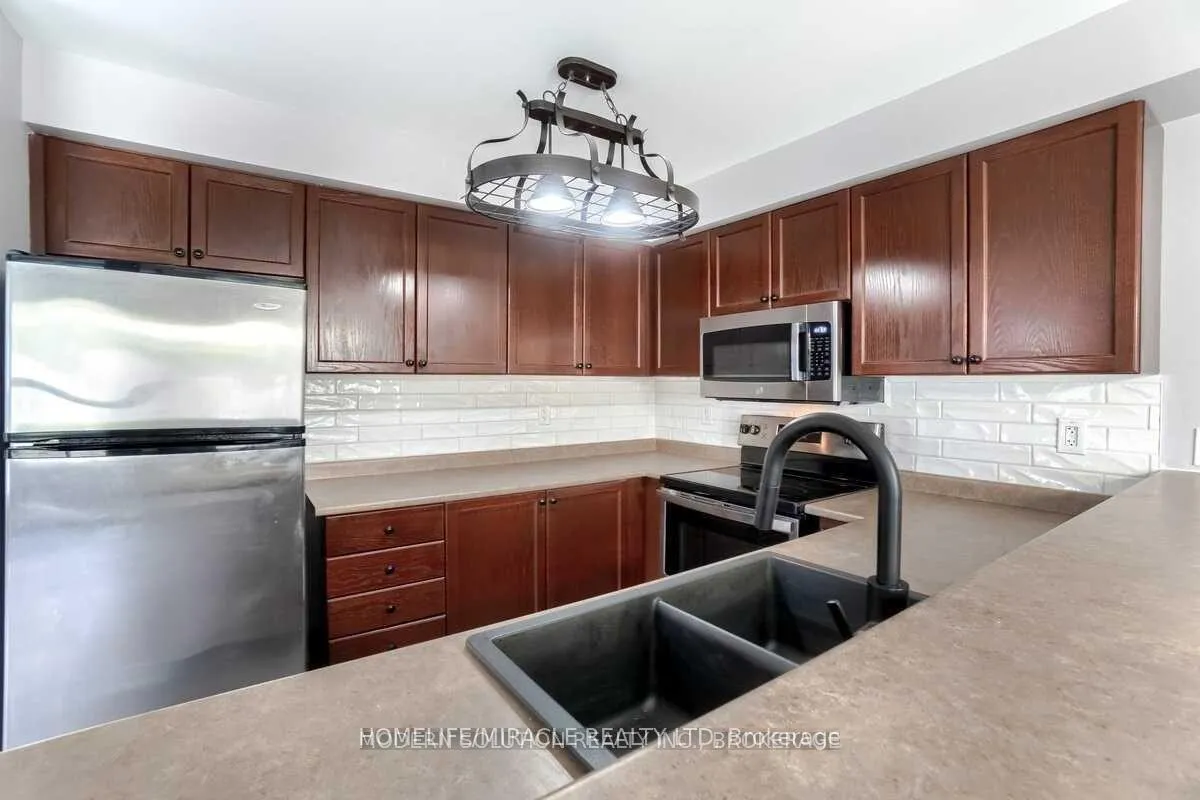 Photo 13 of 408 Orvis Crescent, Shelburne — HOMEH