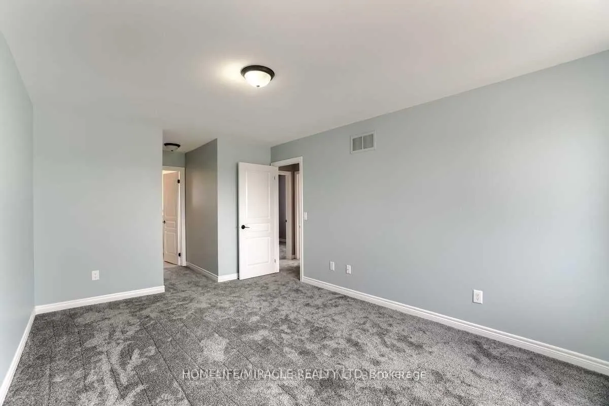 Photo 18 of 408 Orvis Crescent, Shelburne — HOMEH
