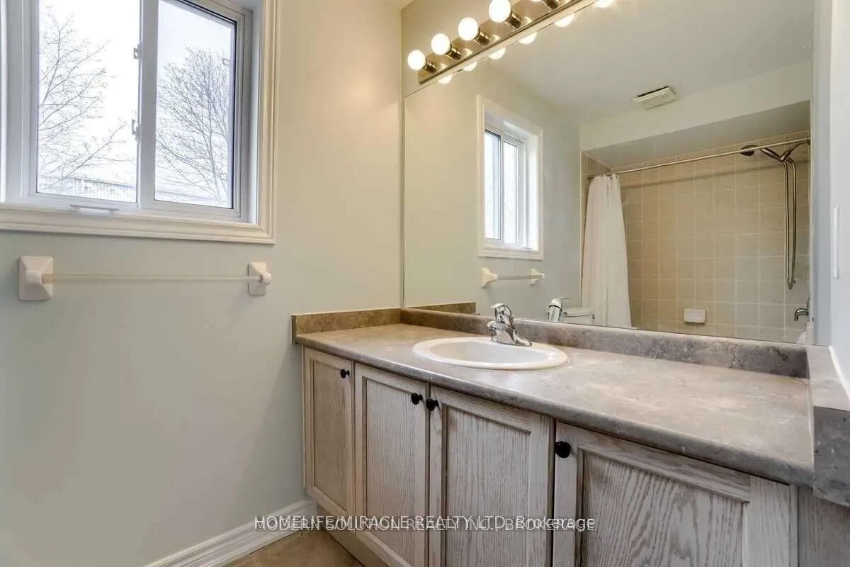Photo 20 of 408 Orvis Crescent, Shelburne — HOMEH